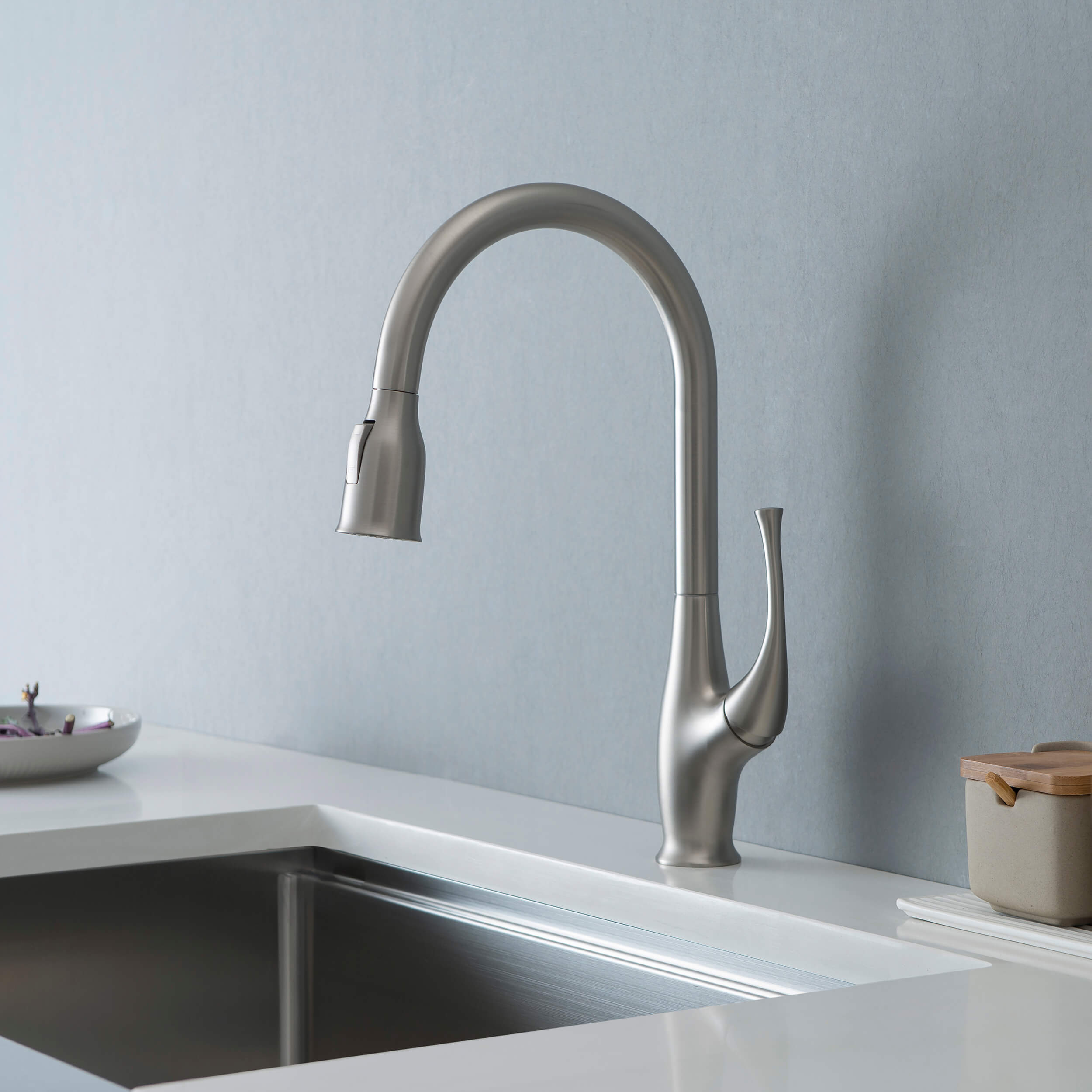 Kansas Single Handle Pull Down Kitchen Sink Faucet