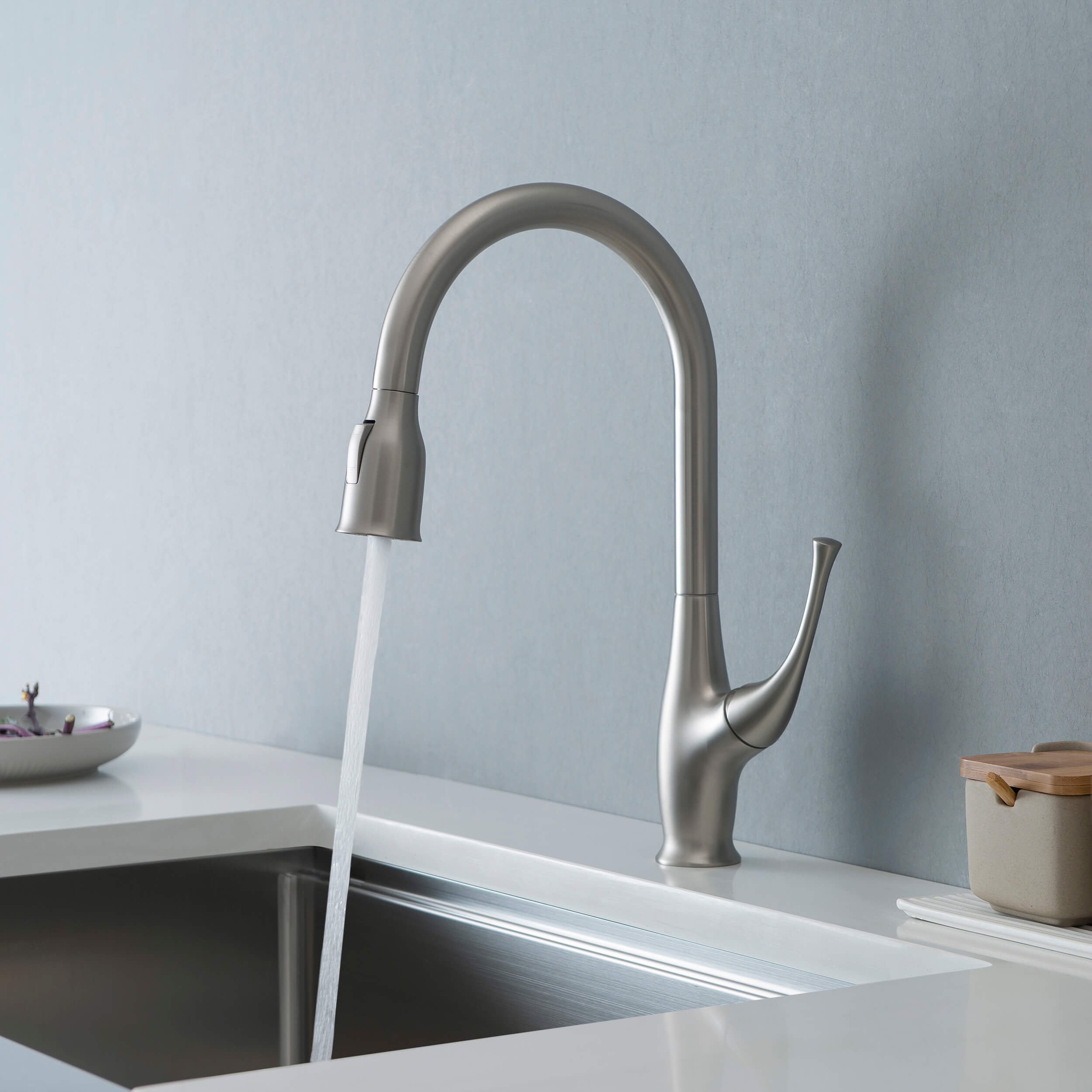 Kansas Single Handle Pull Down Kitchen Sink Faucet