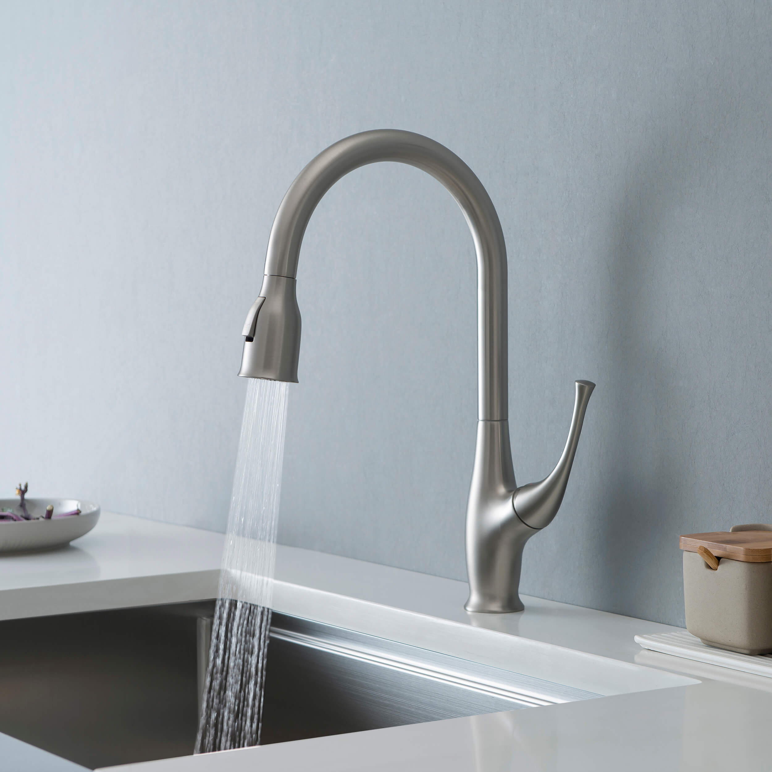 Kansas Single Handle Pull Down Kitchen Sink Faucet