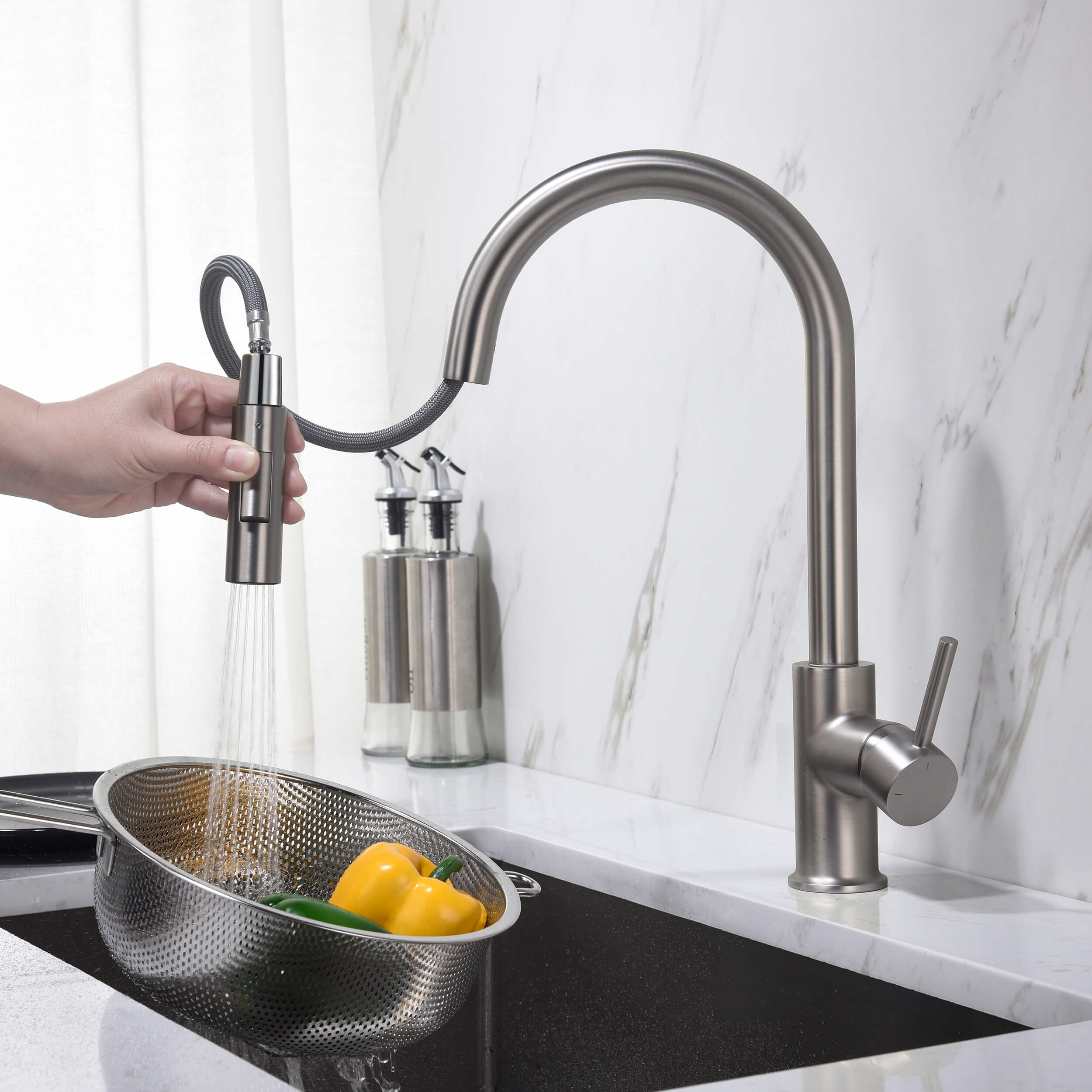 Halo Single Handle Pull Down Kitchen Faucet