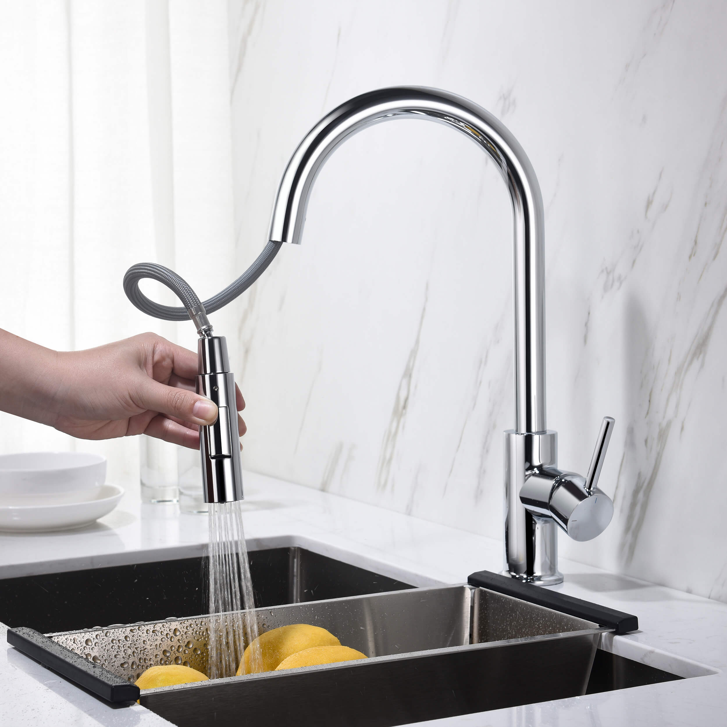 Halo Single Handle Pull Down Kitchen Faucet