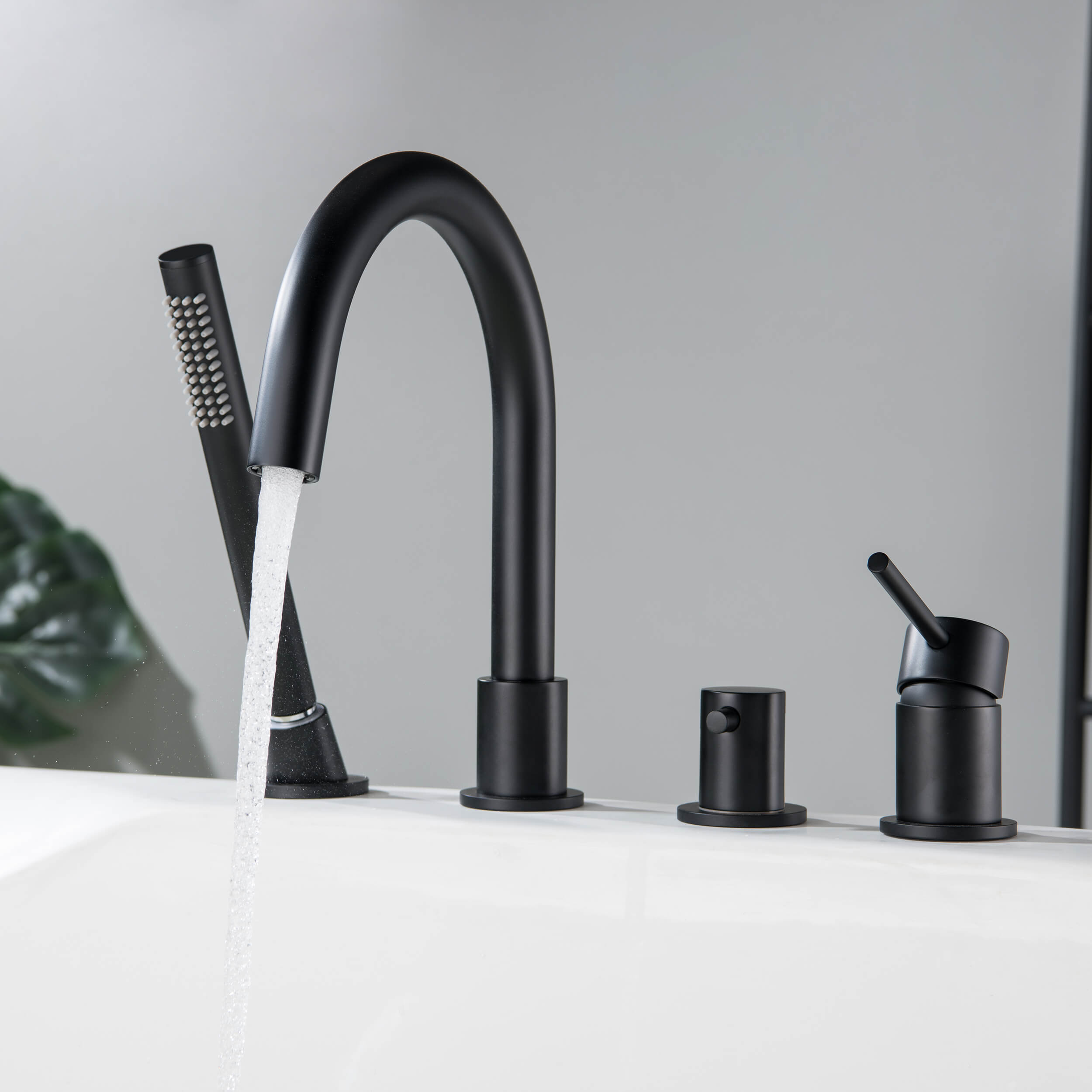 Halo Deck Mounted Bathtub Faucet with Hand Shower