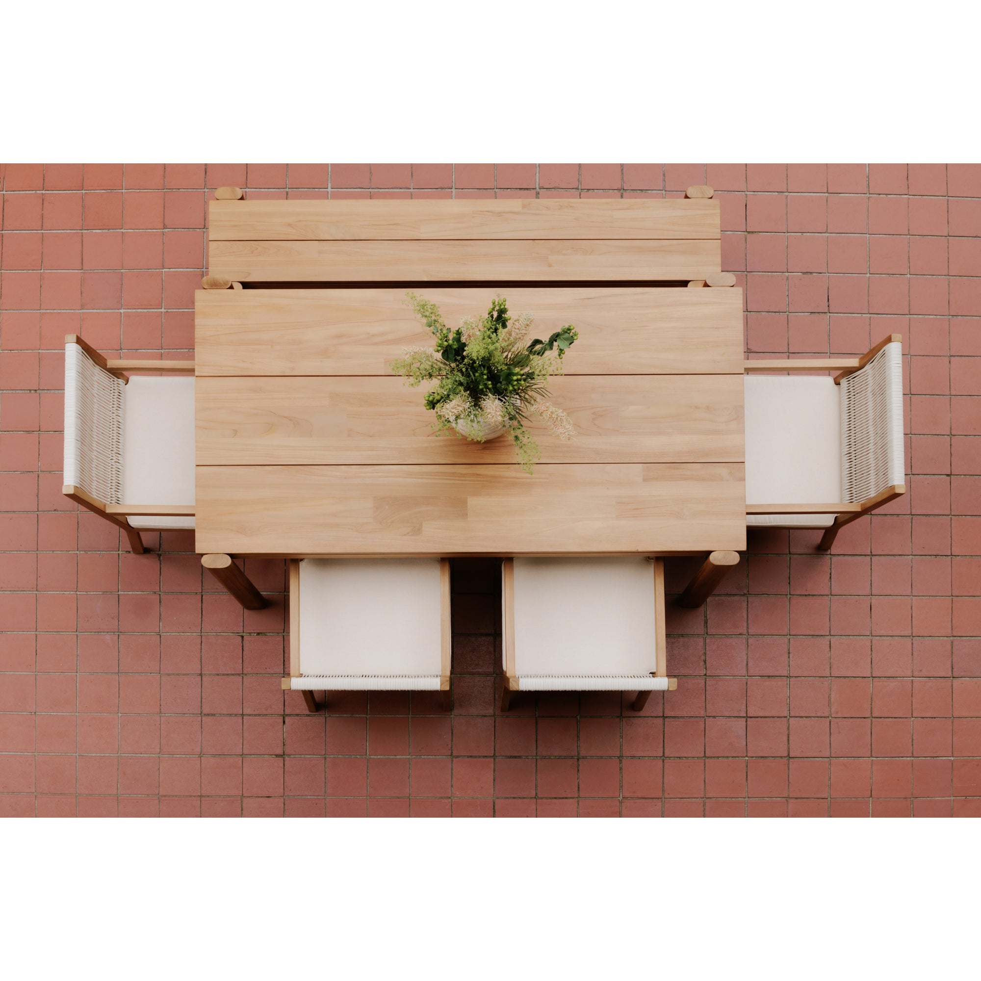 Moes Tempo Outdoor Dining Bench Natural CV-1021-24