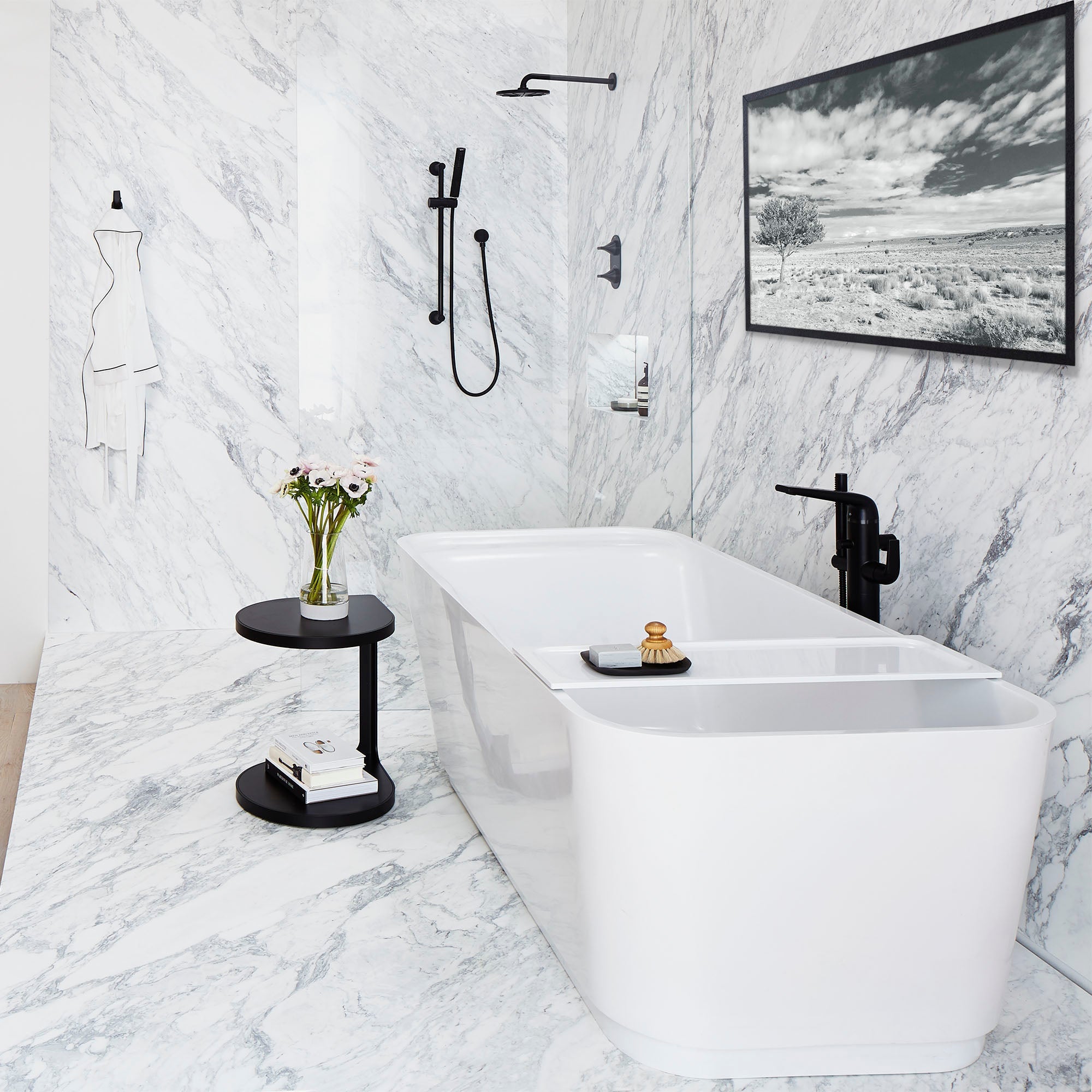 MAIDSTONE | DXV Modulus 72 in. x 32 in. Freestanding Bathtub