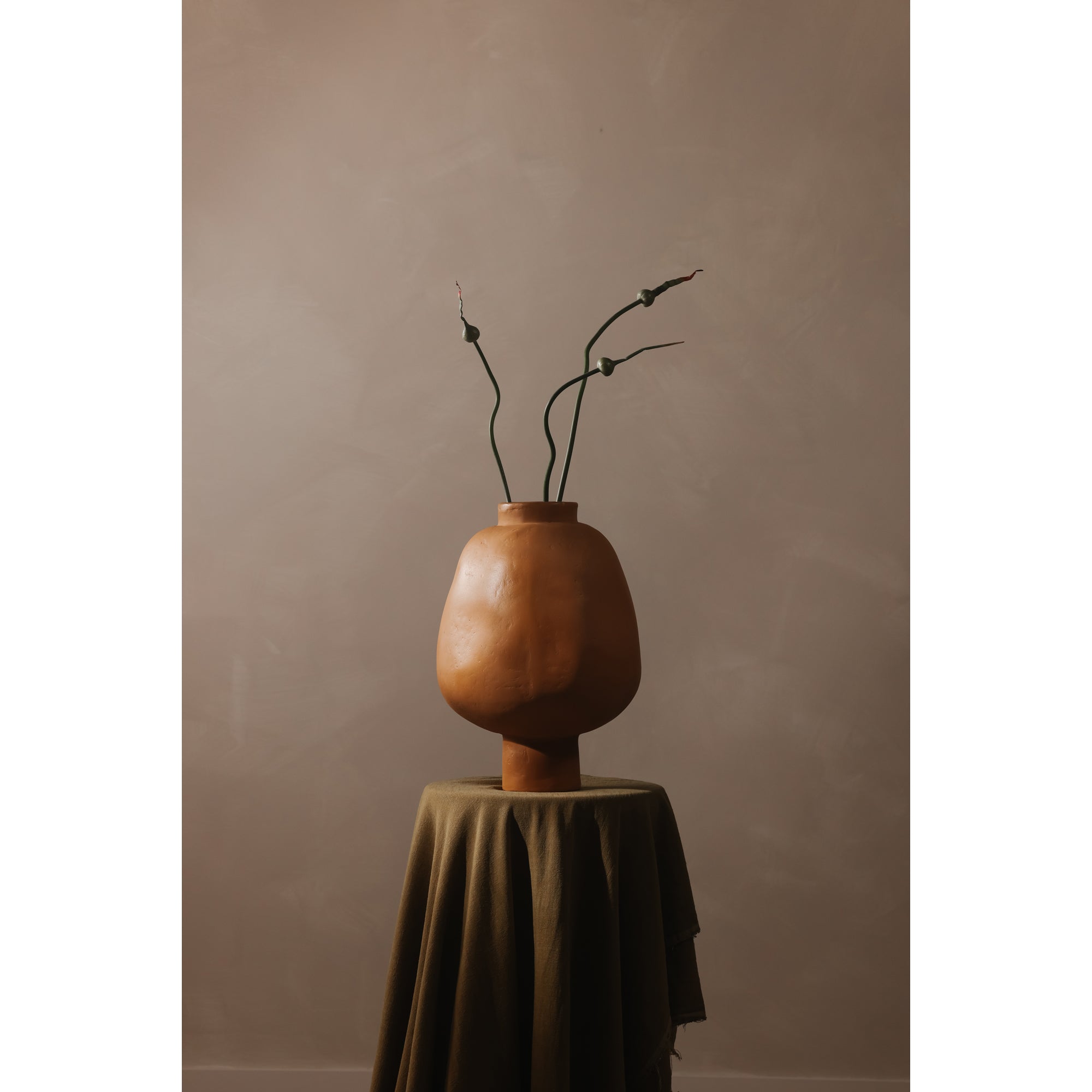 Moes Oma Decorative Vessel Beige DD-1037-03