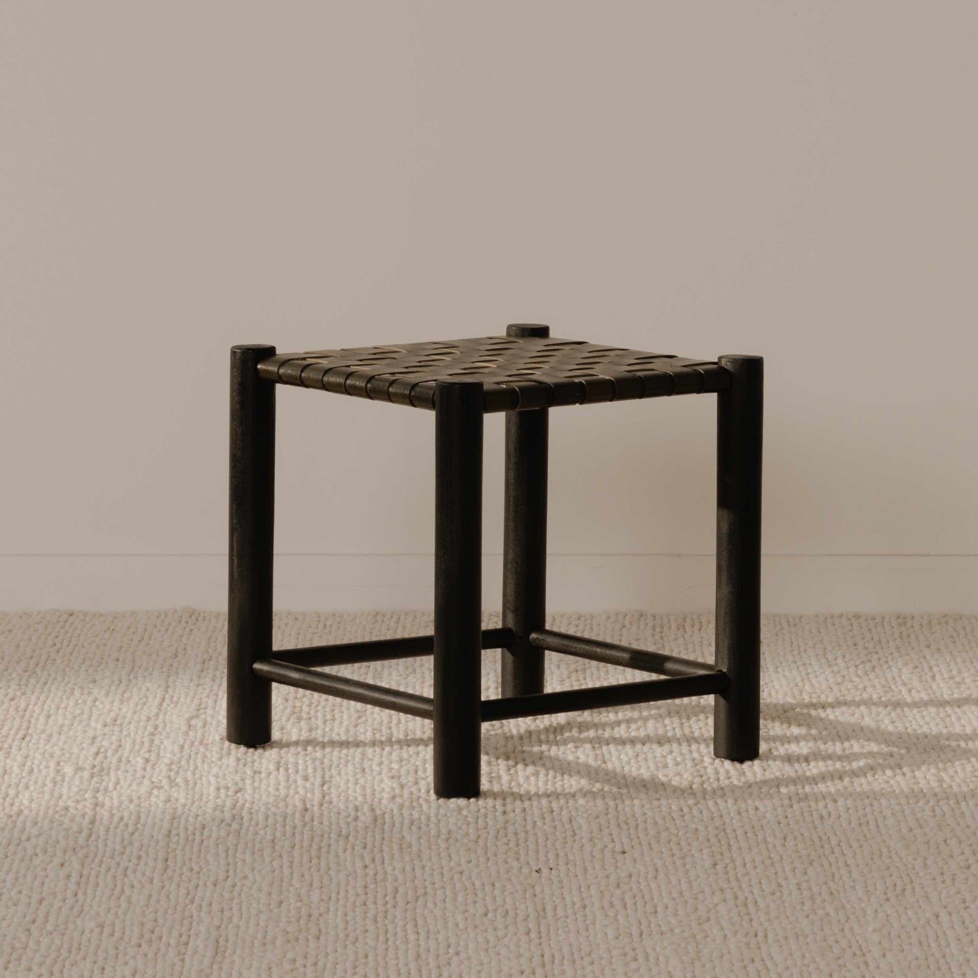 Moes Selby Stool Olive DR-1330-27