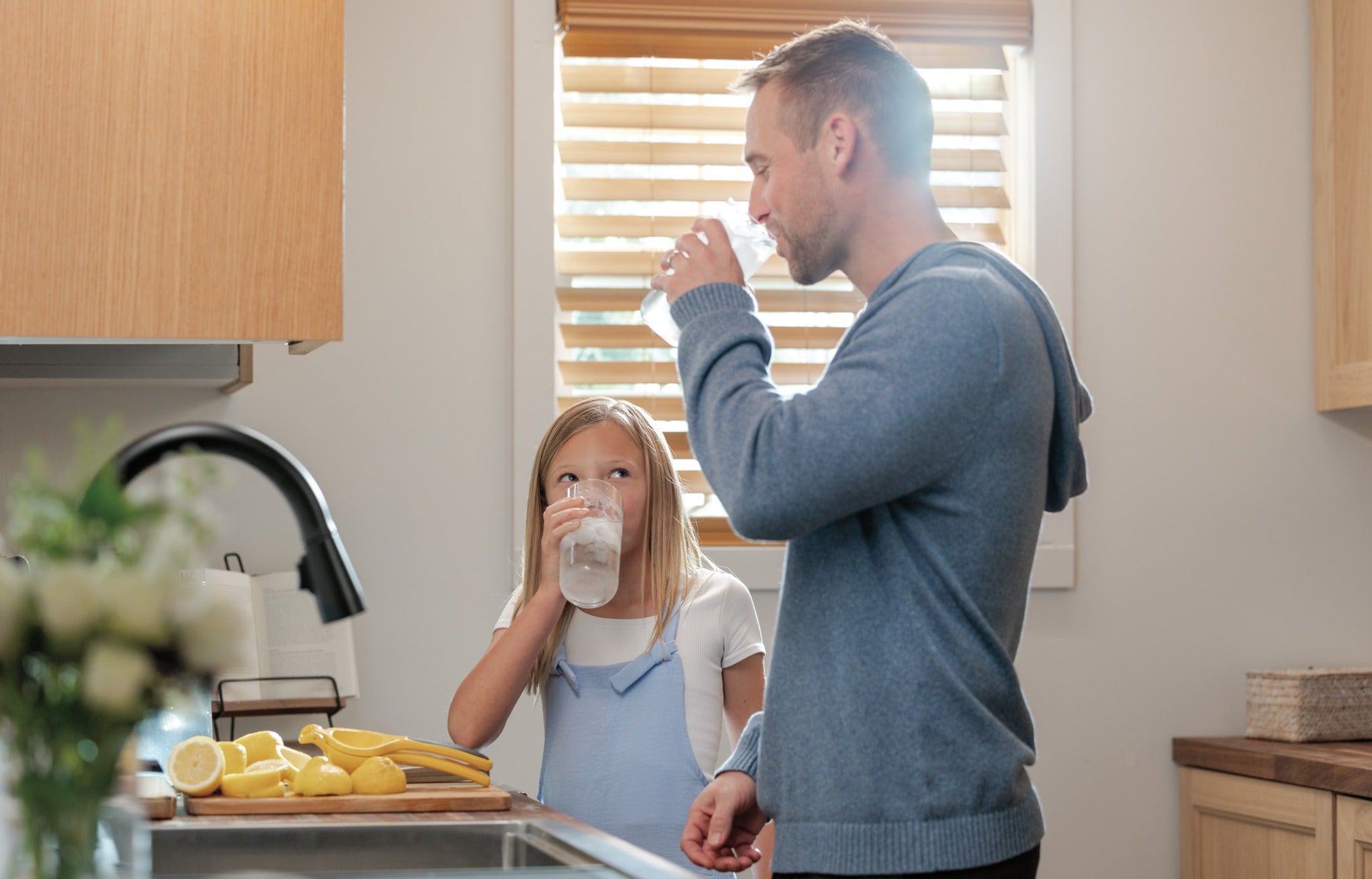 Delta Essa® Touch<sub>2</sub>O® Technology Kitchen Faucet with Touchless Technology