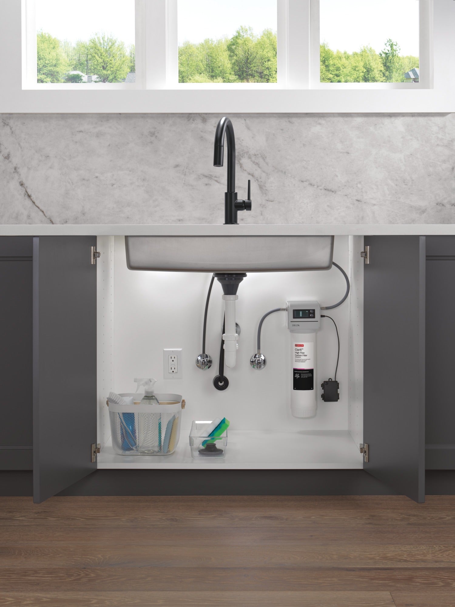 Delta Trinsic® Single Handle Pull-Down Kitchen Faucet