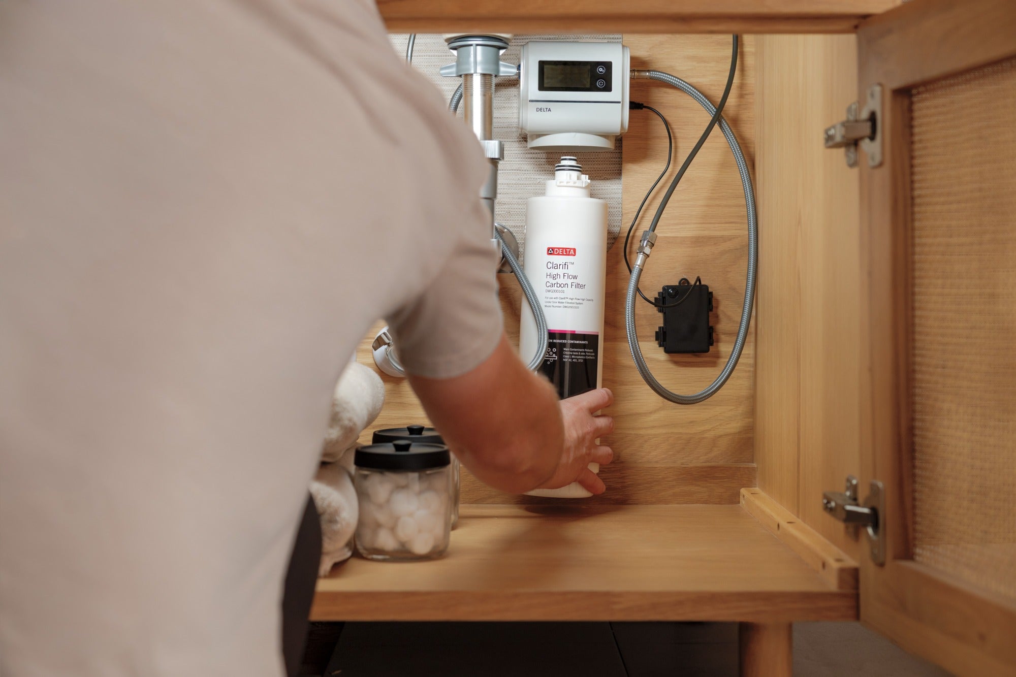 Delta Clarifi™ High Flow High Capacity Under Sink Water Filtration System