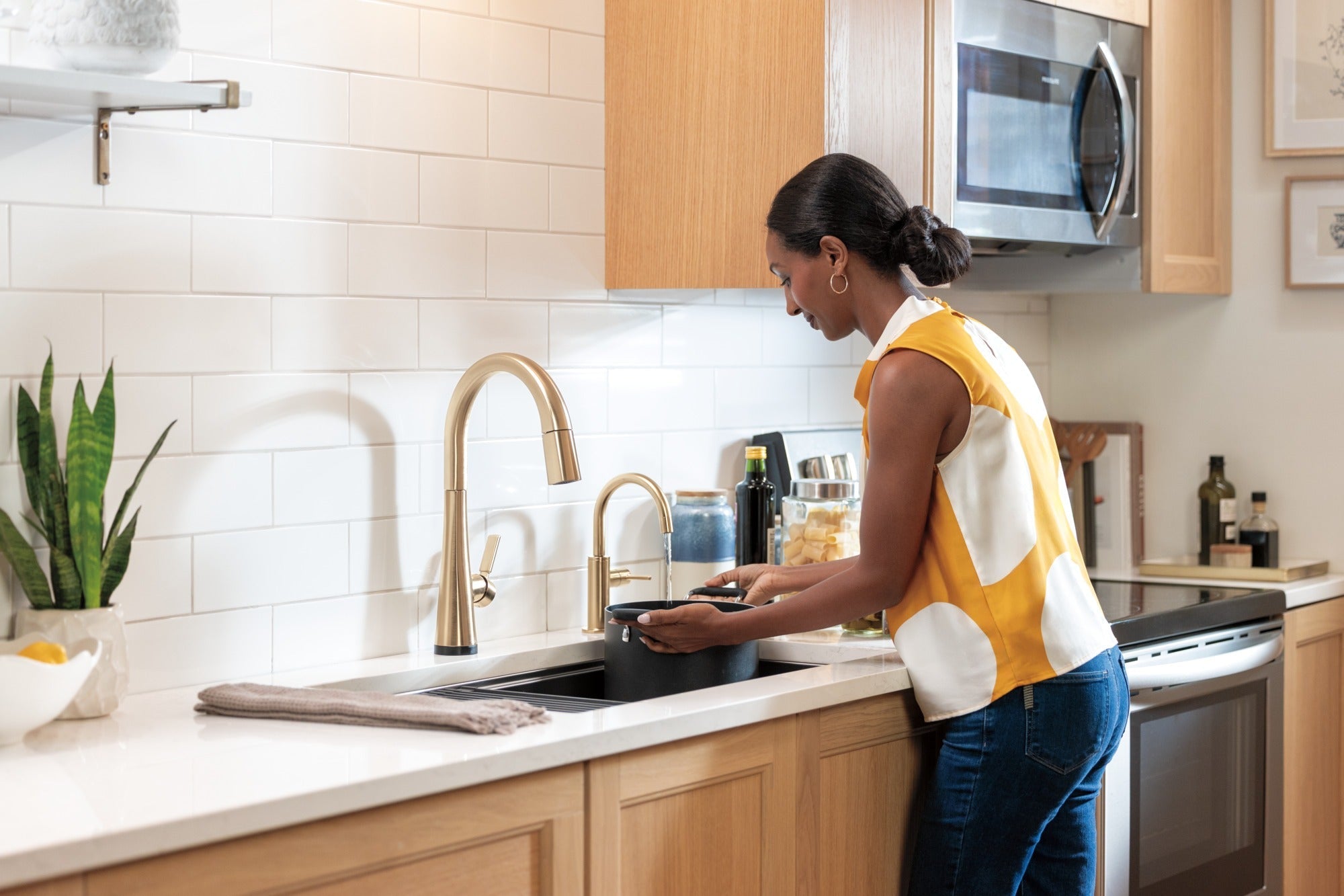Delta Clarifi™ 2-Stage Under Sink Advanced Water Filtration System