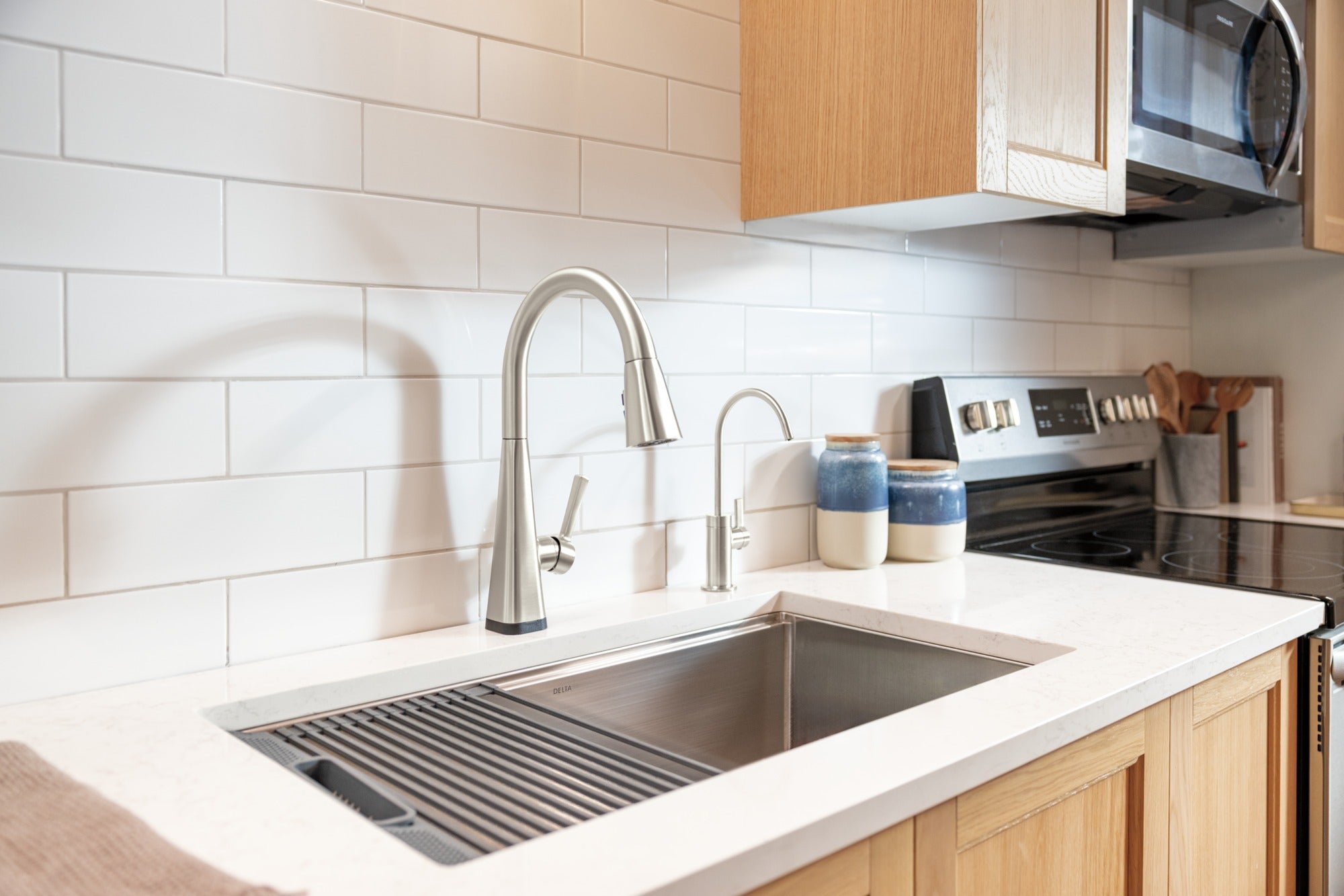 Delta Clarifi™ 2-Stage Under Sink Advanced Water Filtration System