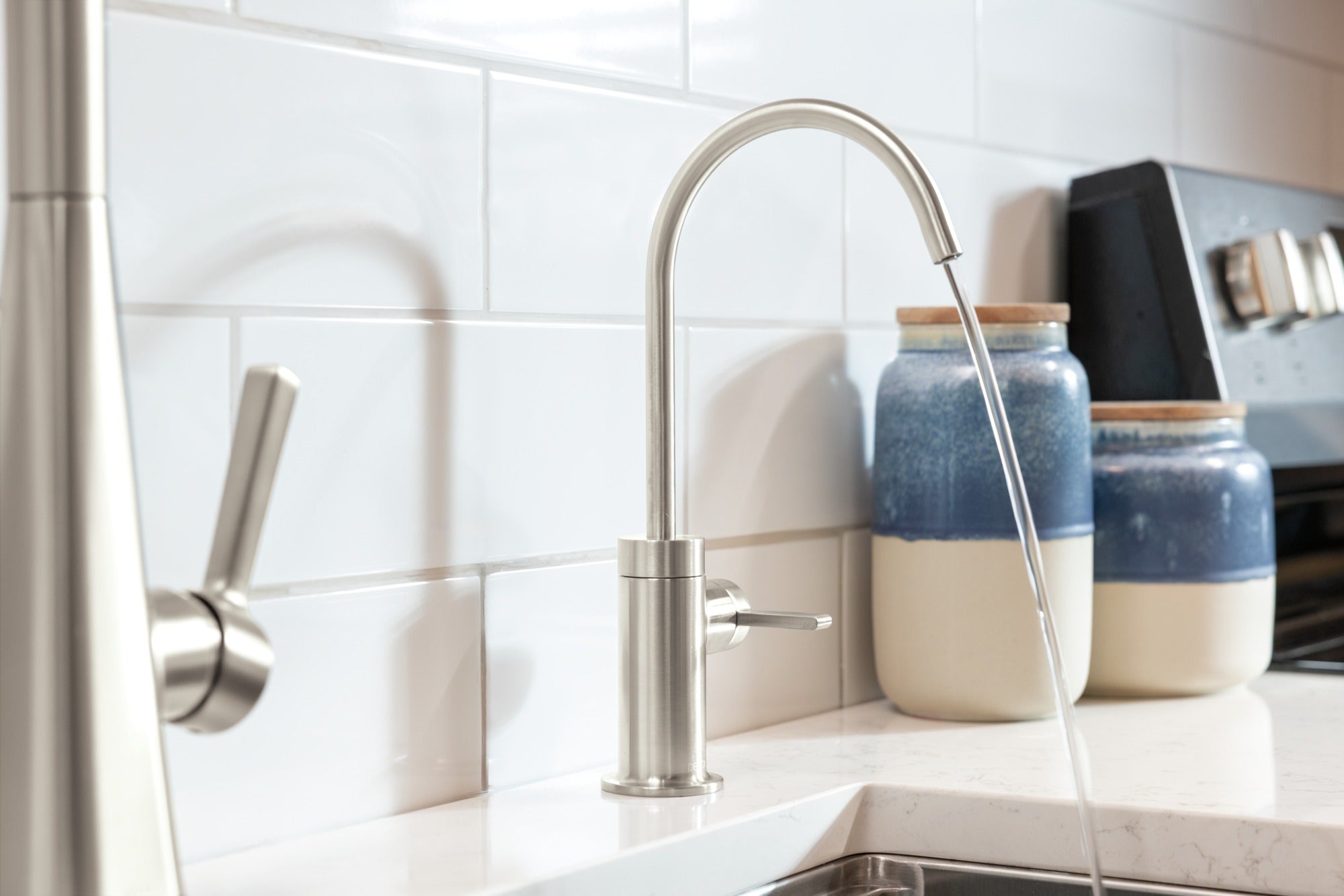 Delta Clarifi™ 2-Stage Under Sink Advanced Water Filtration System