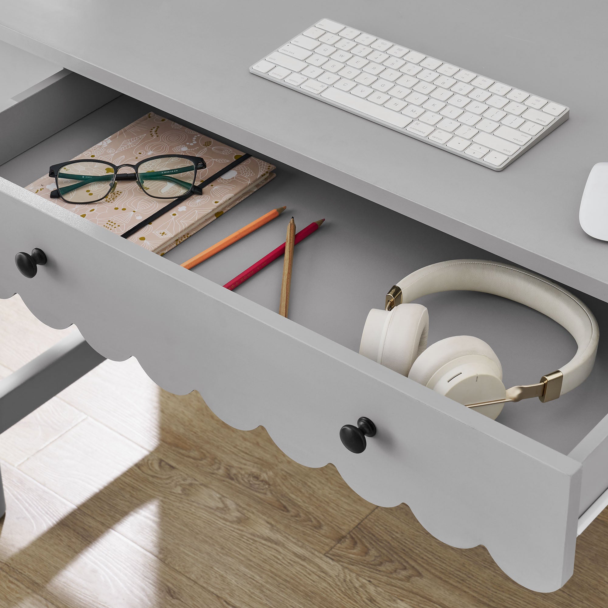 Modway Emmeline 1-Drawer Scallop Writing Desk