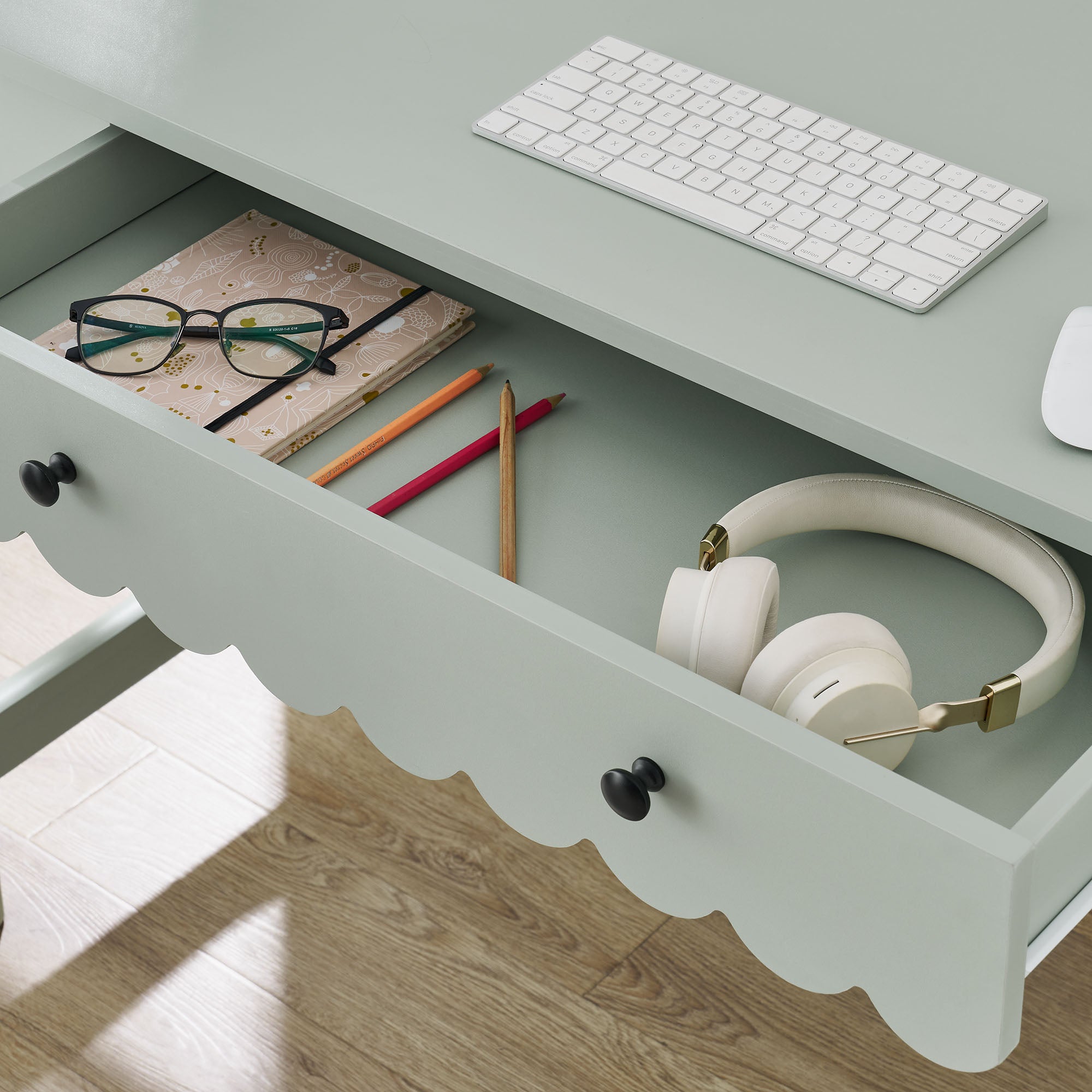 Modway Emmeline 1-Drawer Scallop Writing Desk