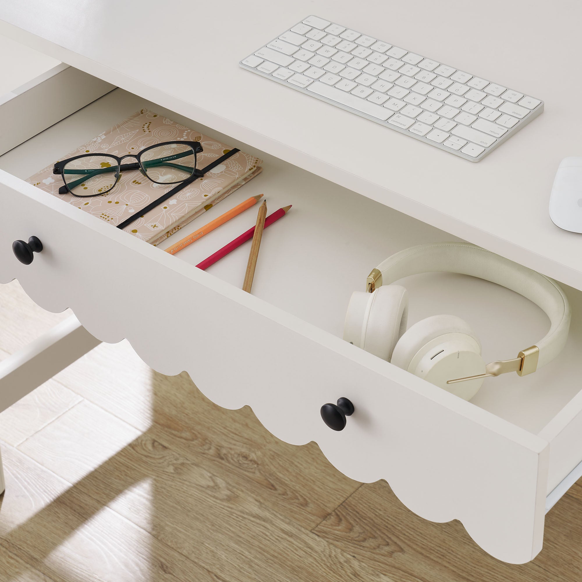Modway Emmeline 1-Drawer Scallop Writing Desk