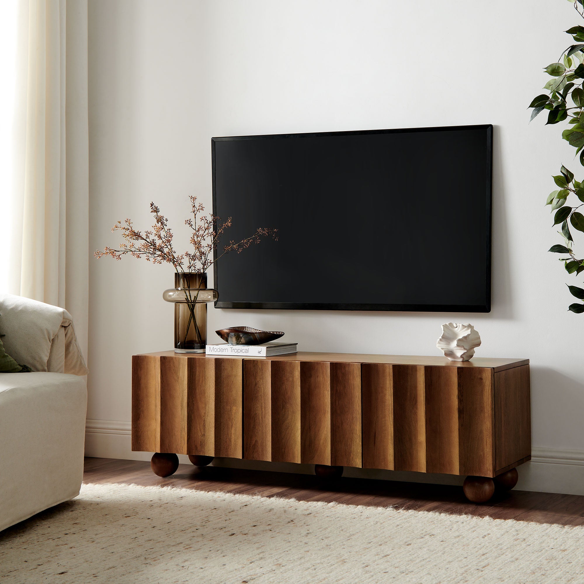 Modway Sorren Scalloped 54" Wood TV Stand