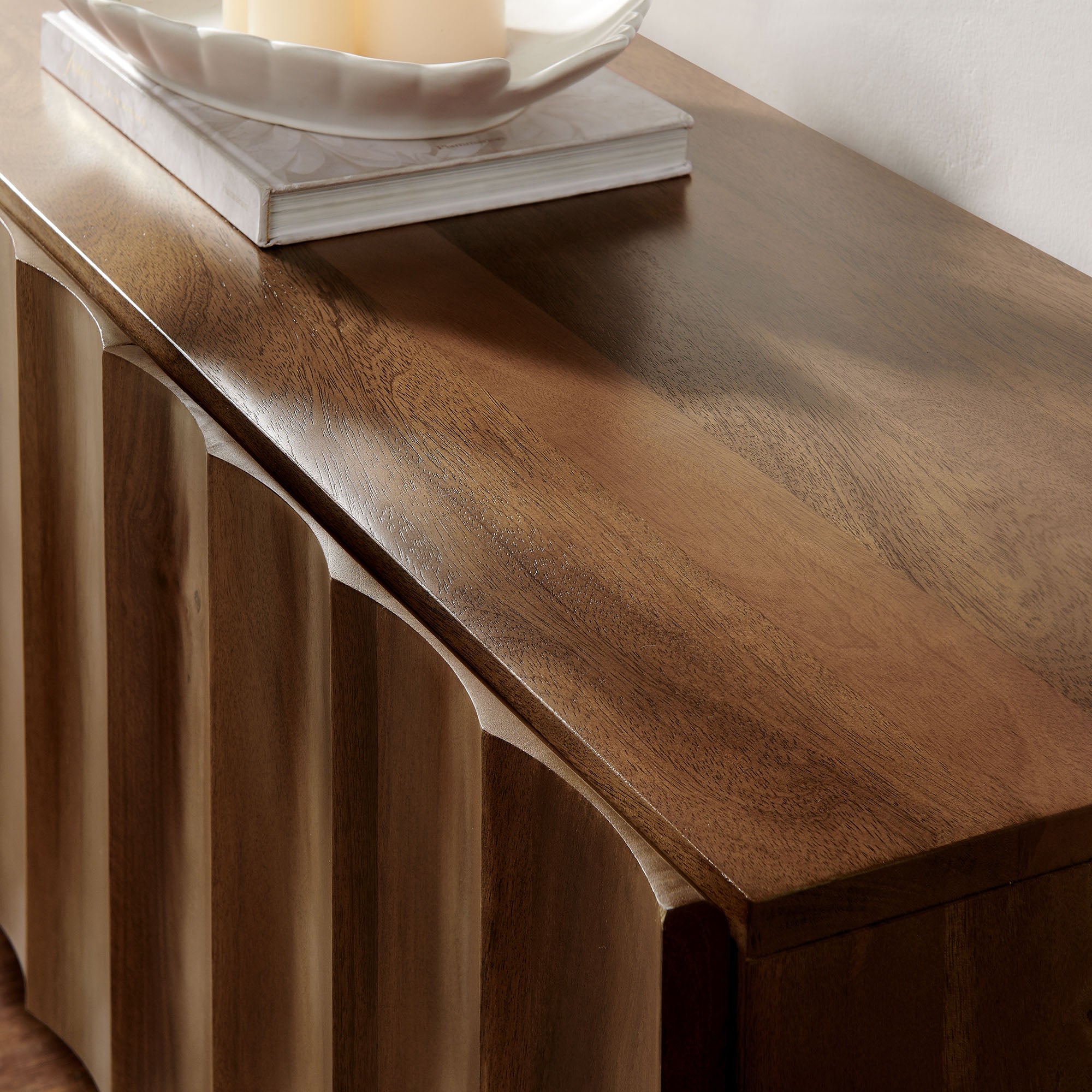 Modway Sorren Scalloped 71" Wood TV Stand