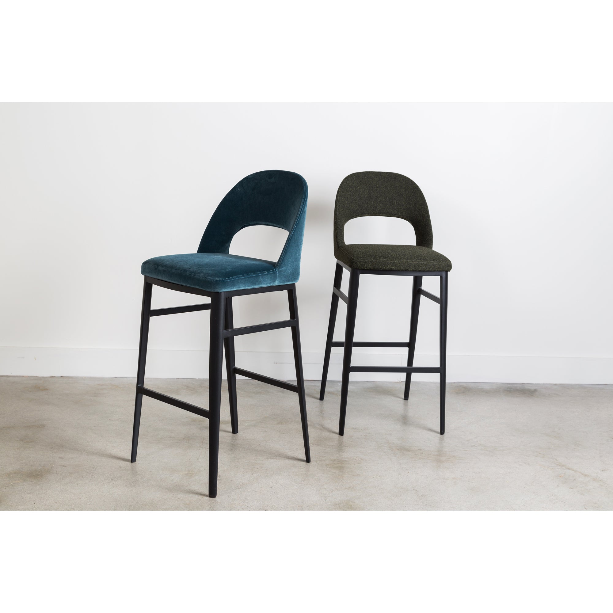 Moes Roger Bar Stool Teal EJ-1037-36