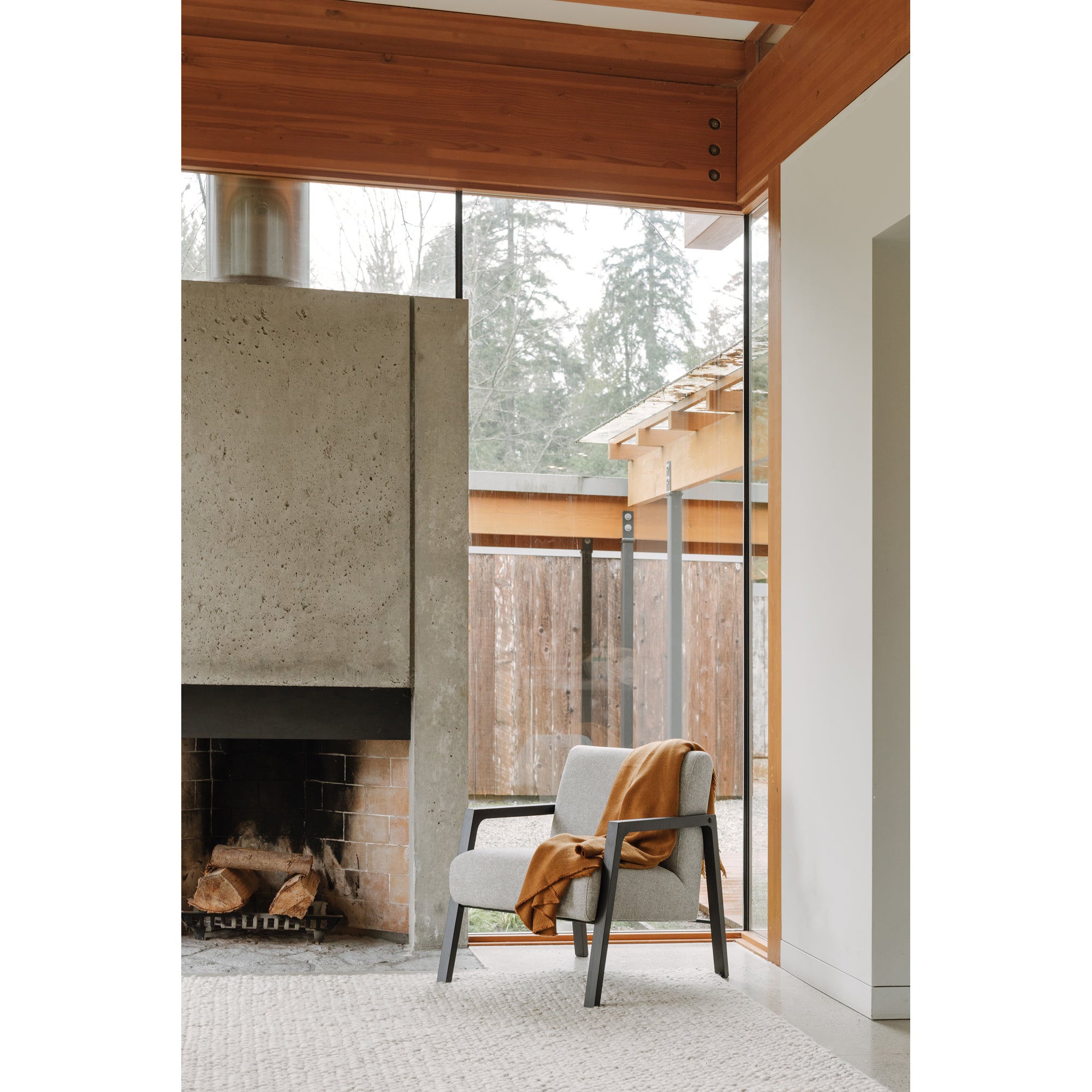 Moes Fox Chair Grey EQ-1012-15