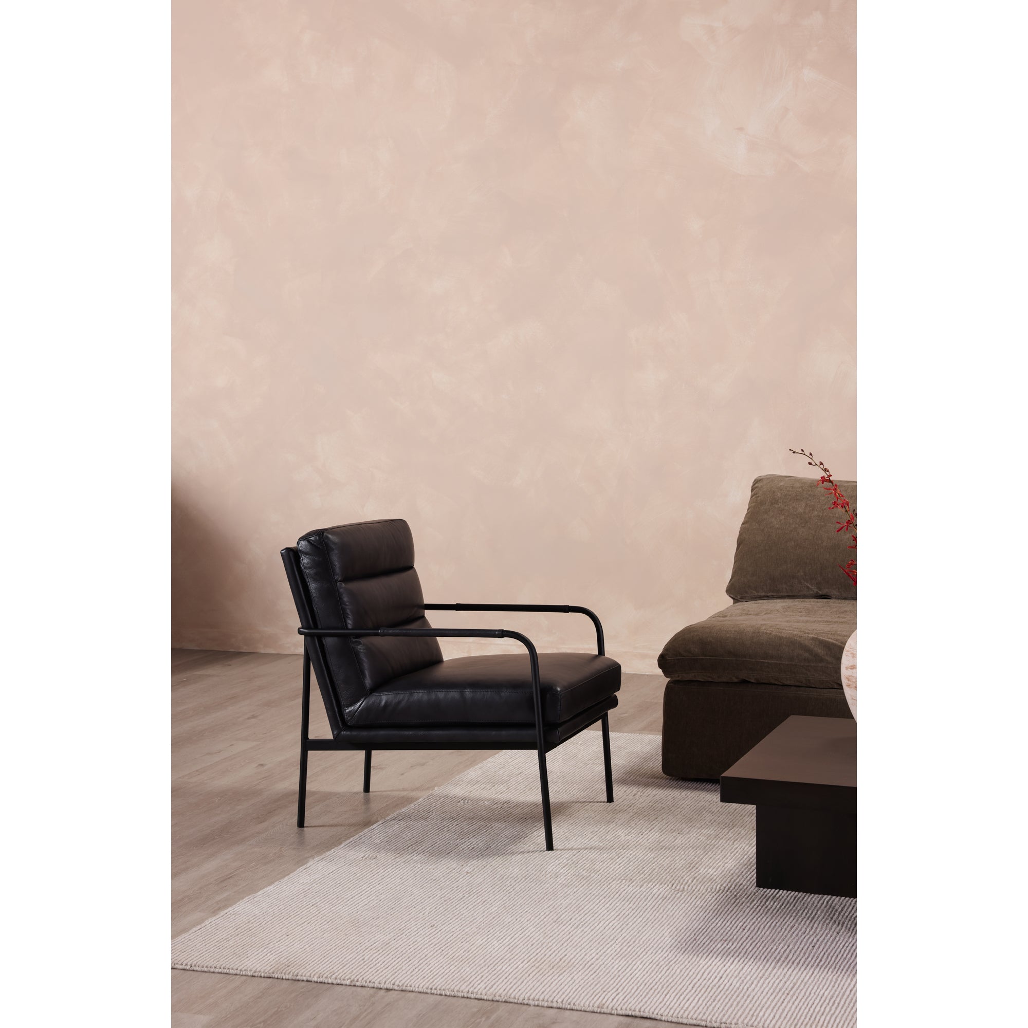 Moes Verlaine Chair Raven Black EQ-1013-02
