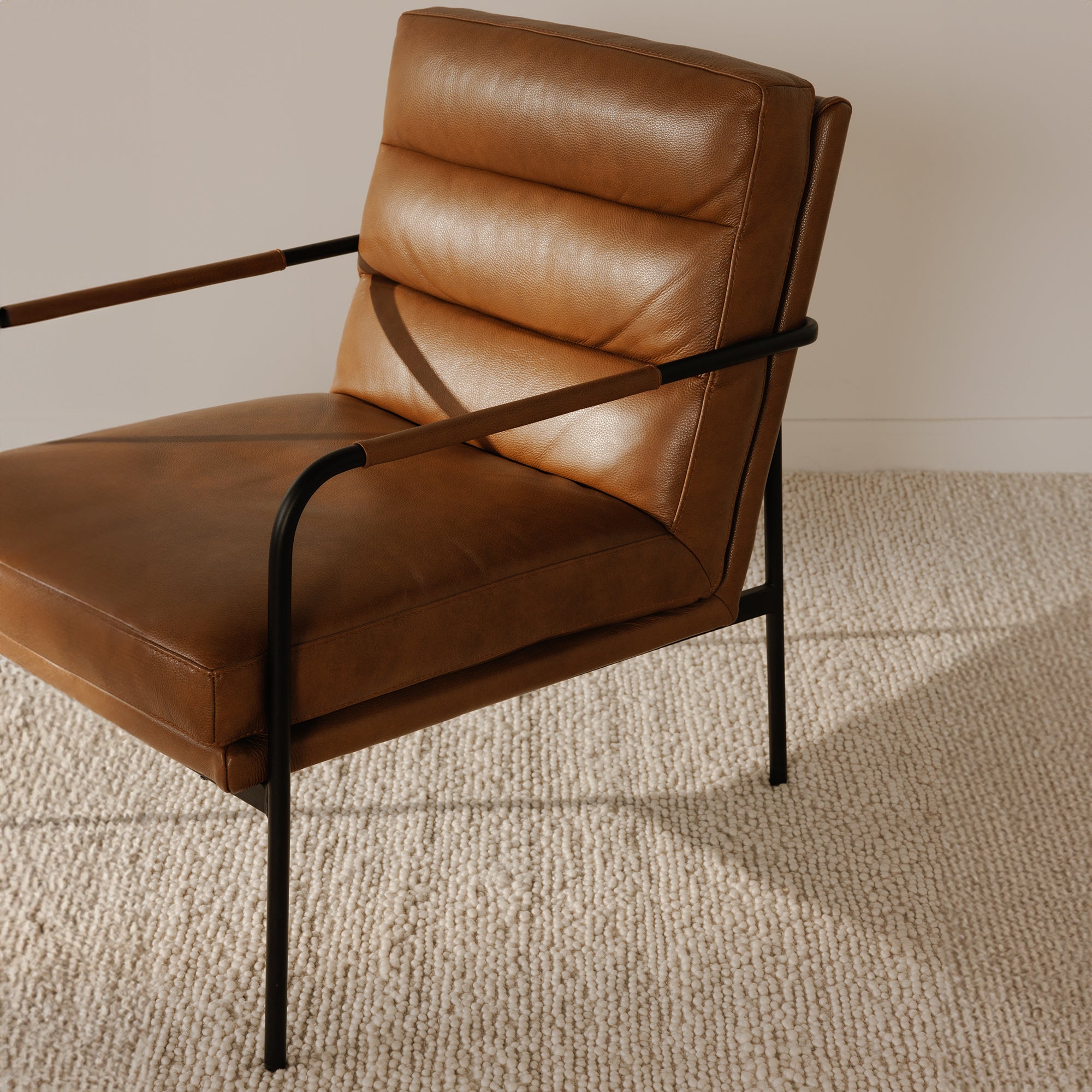 Moes Verlaine Armchair Chestnut Brown EQ-1013-03