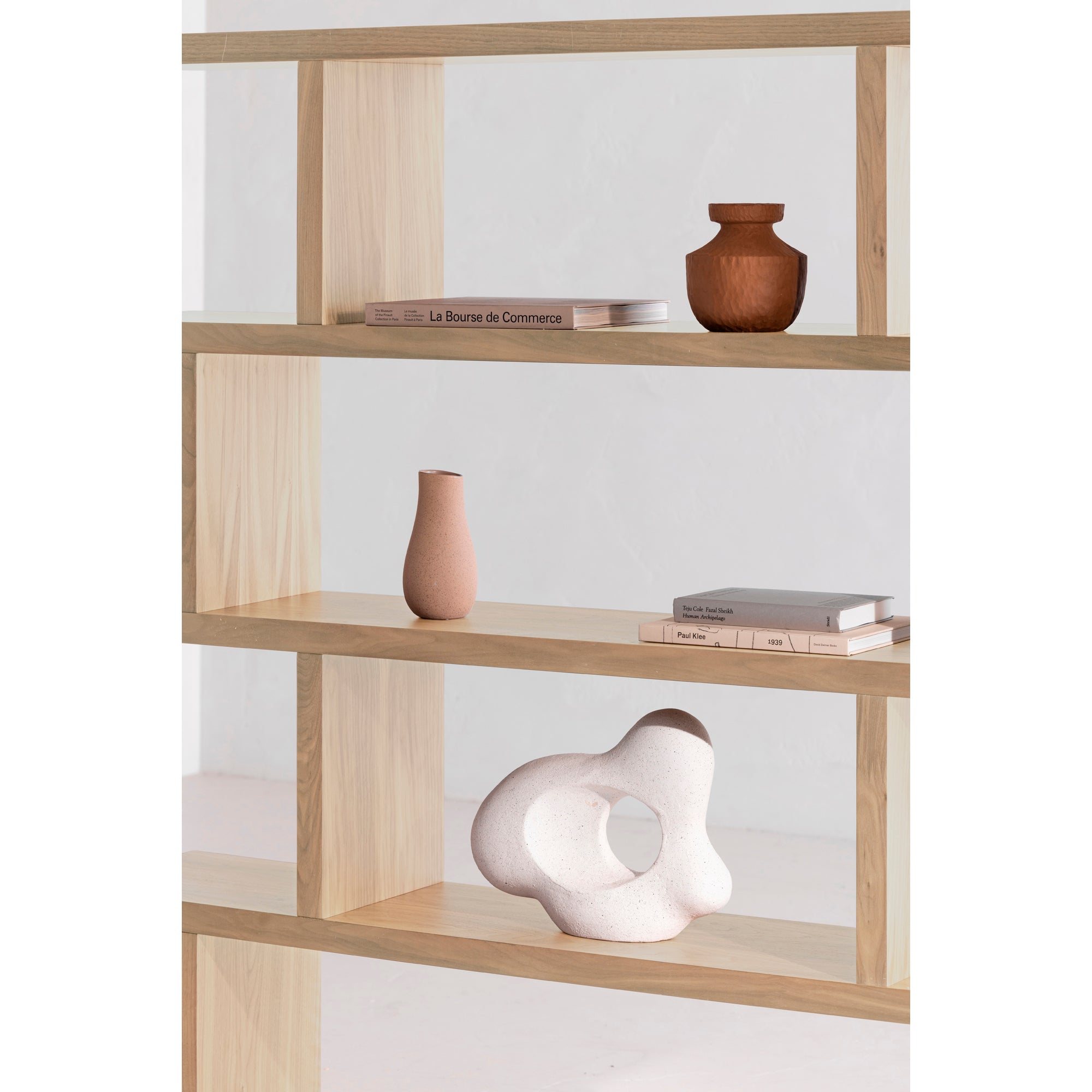 Moes Miri Large Shelf Oak ER-1073-24