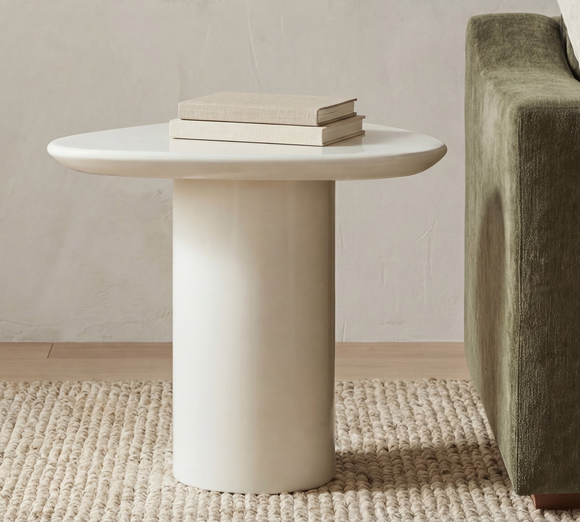 Moes Eden Accent Table Ivory Lacquer EW-1018-05-0