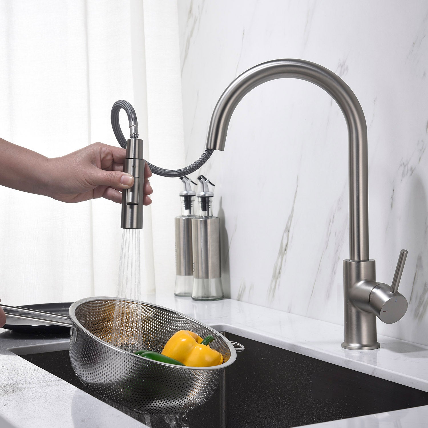 Single Handle Pull Down Kitchen Faucet - F01 206