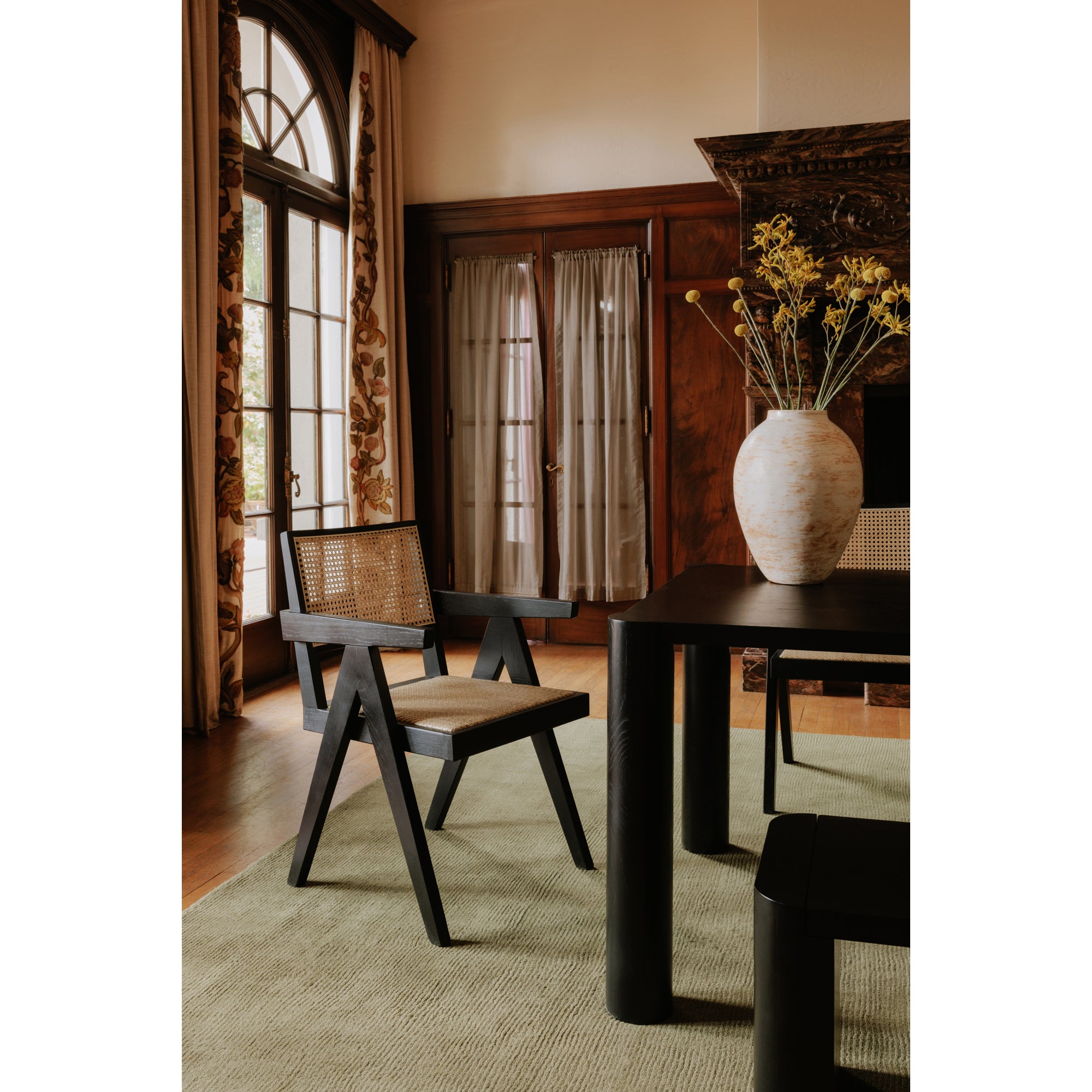 Moes Takashi Chair Black- Set Of Two FG-1022-02