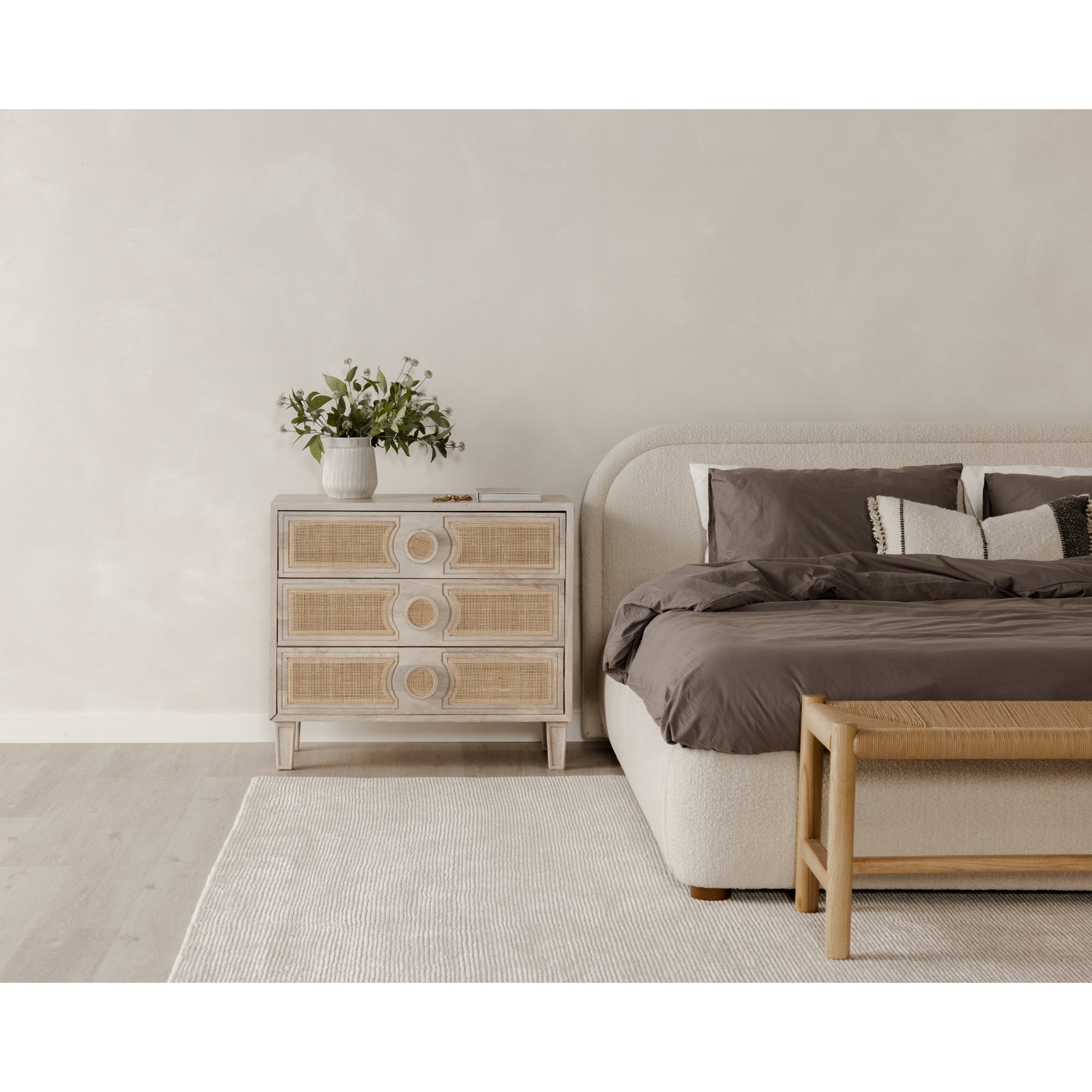 Moes Hawthorn Large Bench Natural FG-1028-24