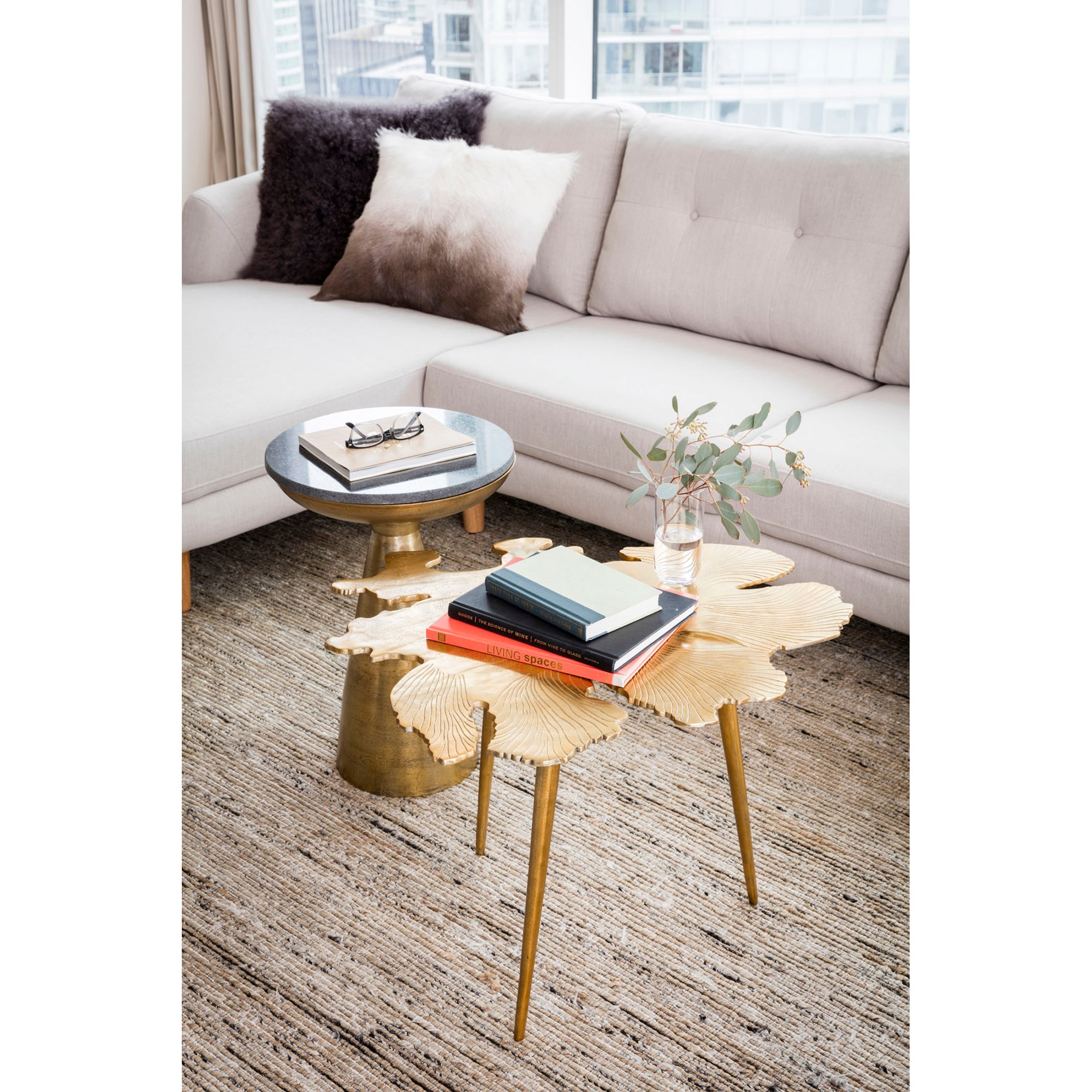 Moes Font Side Table Brass FI-1032-43