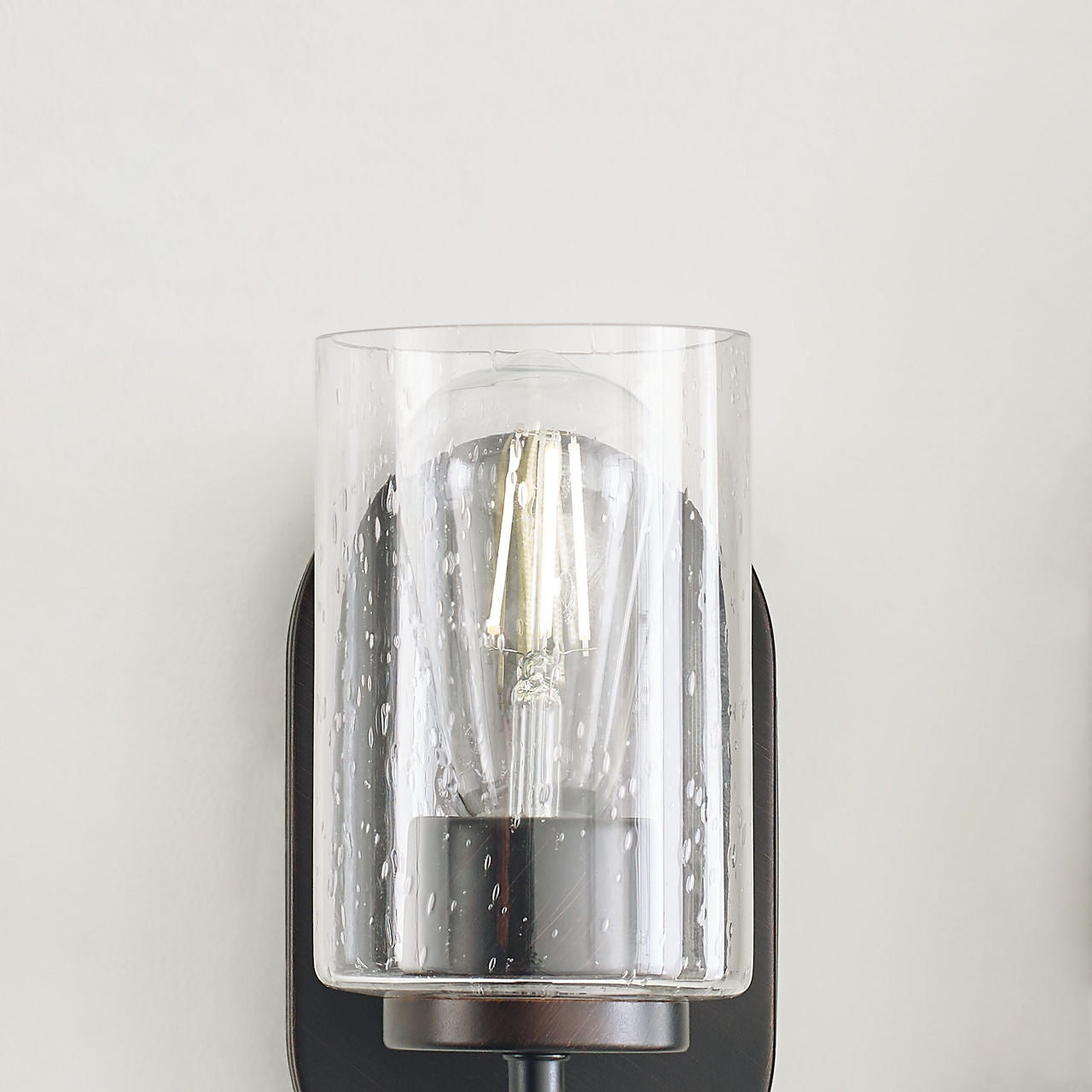 Oslo One Light Wall / Bath Sconce
