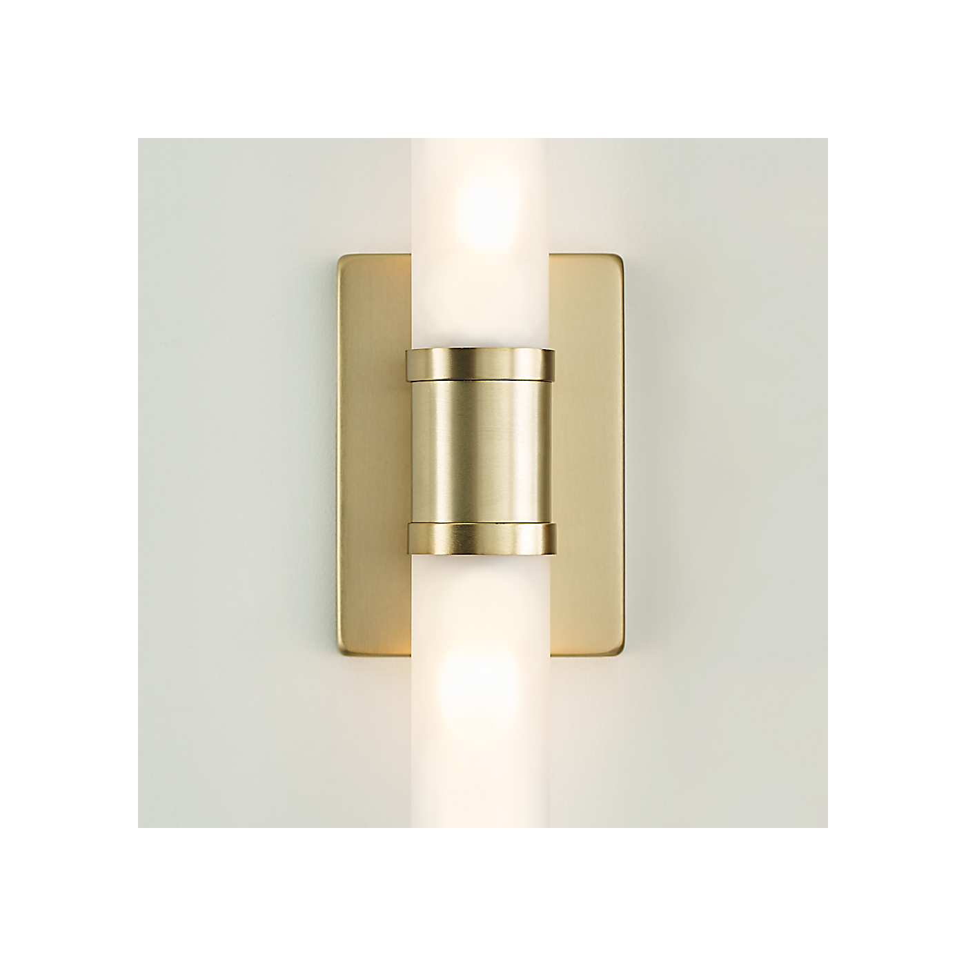 Visual Comfort Keaton 16" Bath Sconce