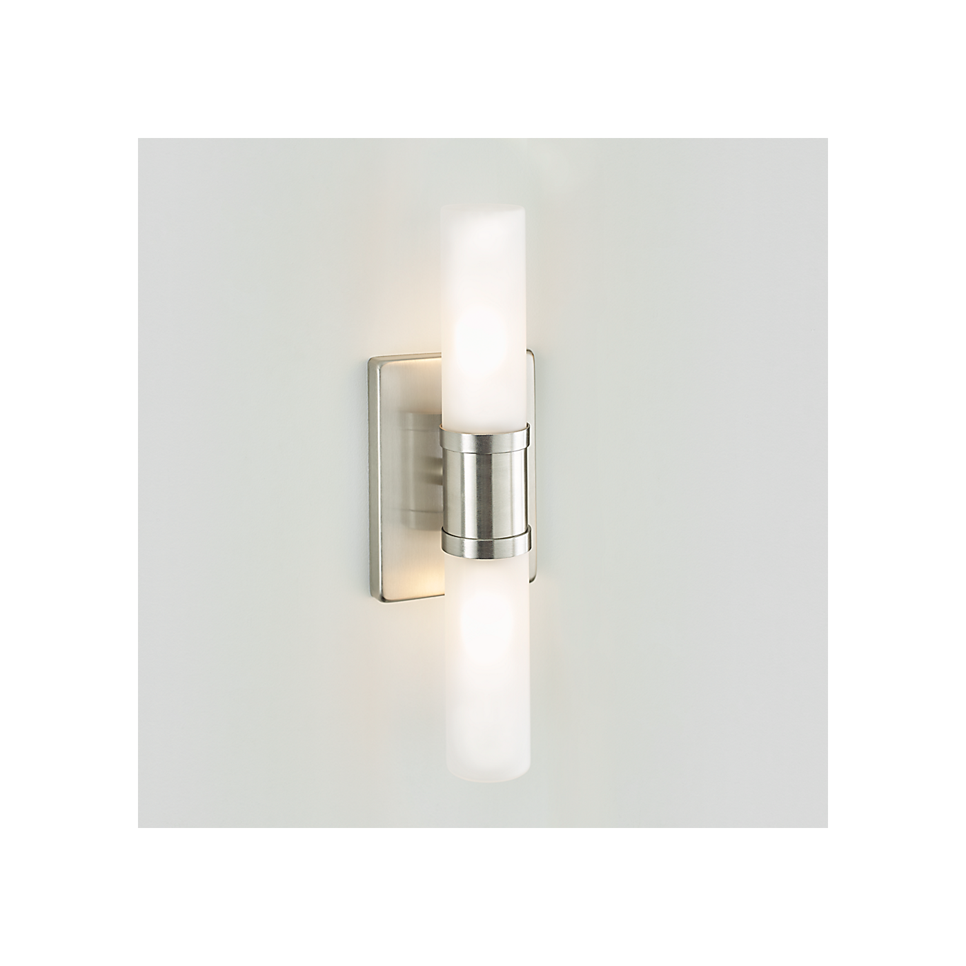 Visual Comfort Keaton 16" Bath Sconce