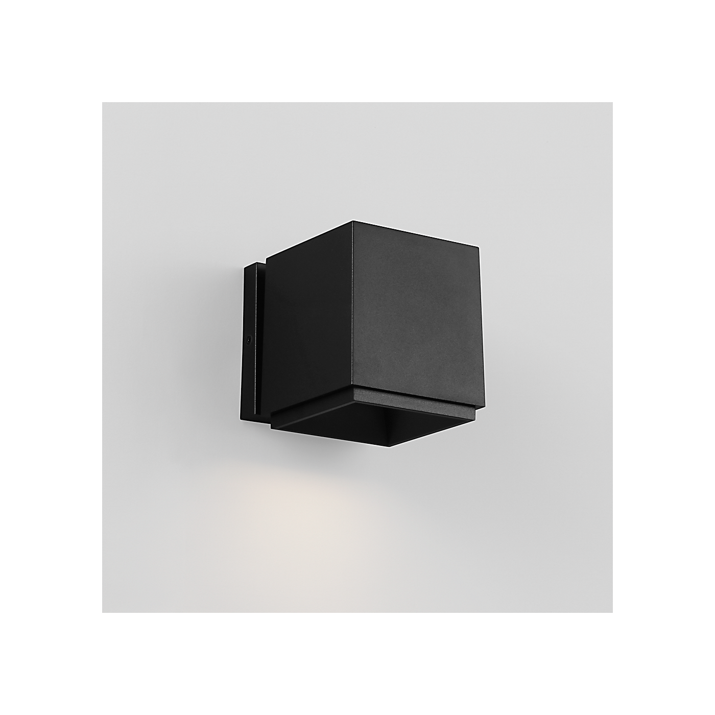 Visual Comfort Huntwick Square Outdoor Wall