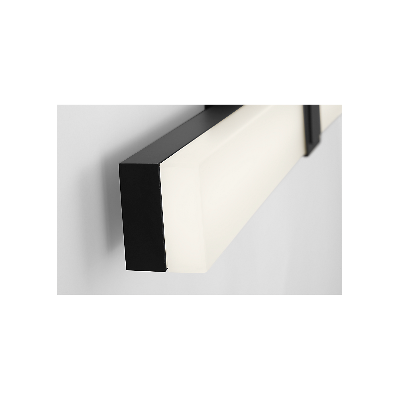 Visual Comfort Fentress 24 LED Vanity