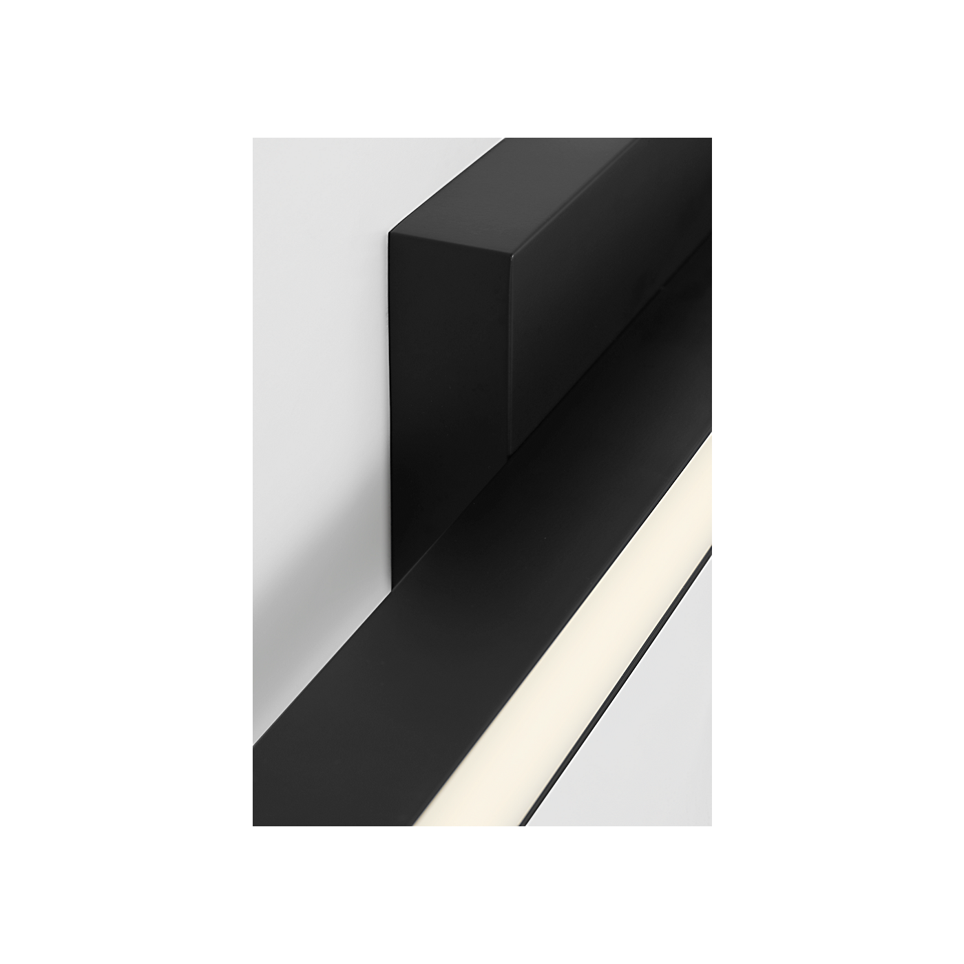 Visual Comfort Marque 24 Led Vanity