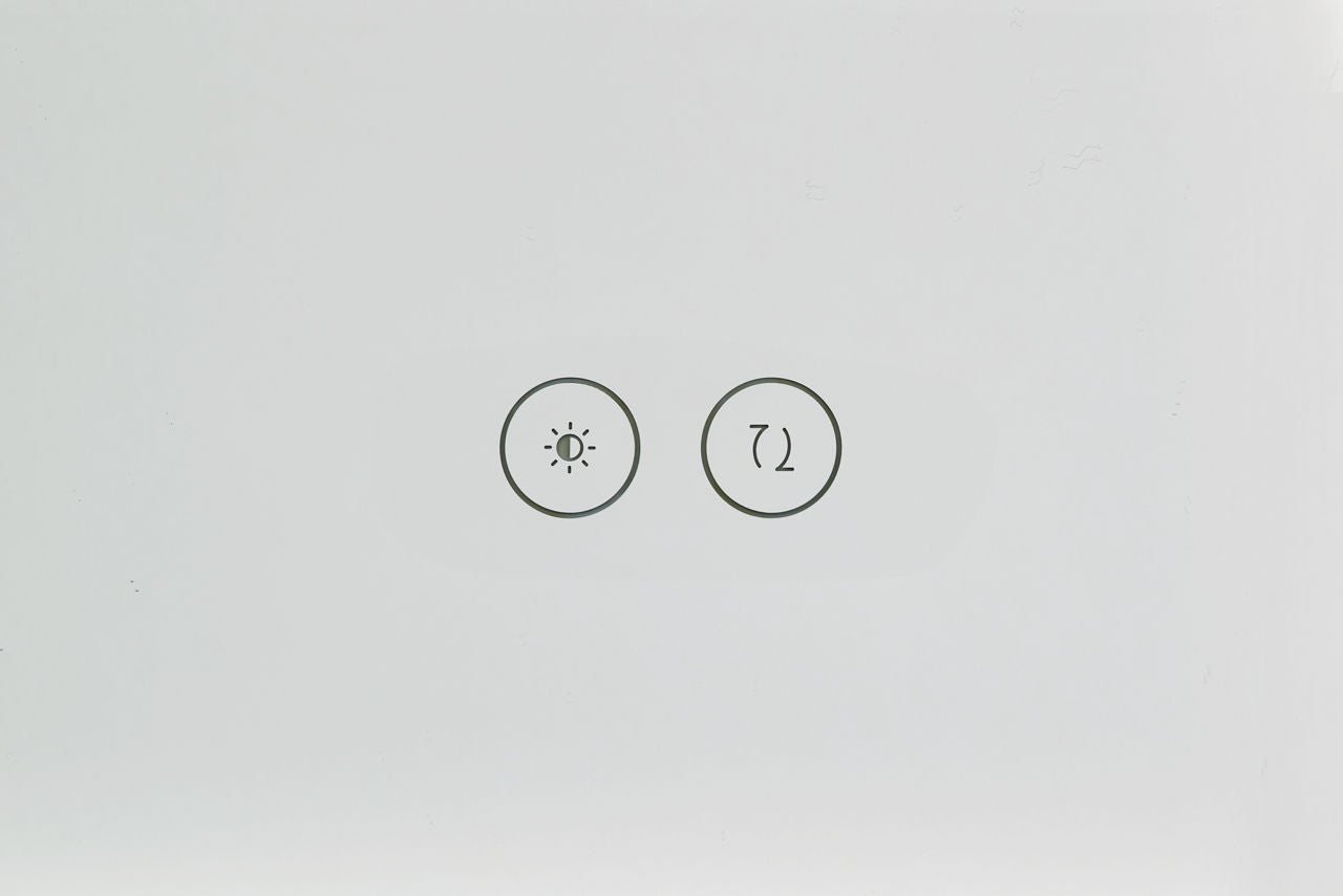 Cadre Round Mirror 30" x 30"