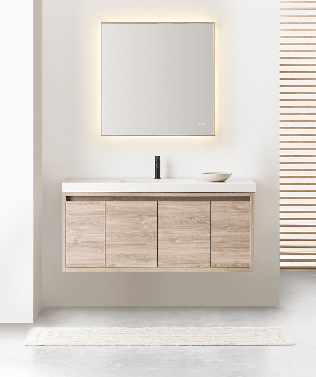 Cadre Square Mirror 30" x 30"