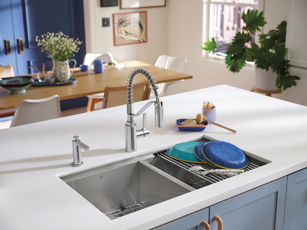 Genta LX One-Handle Pre-Rinse Spring Pulldown Kitchen Faucet