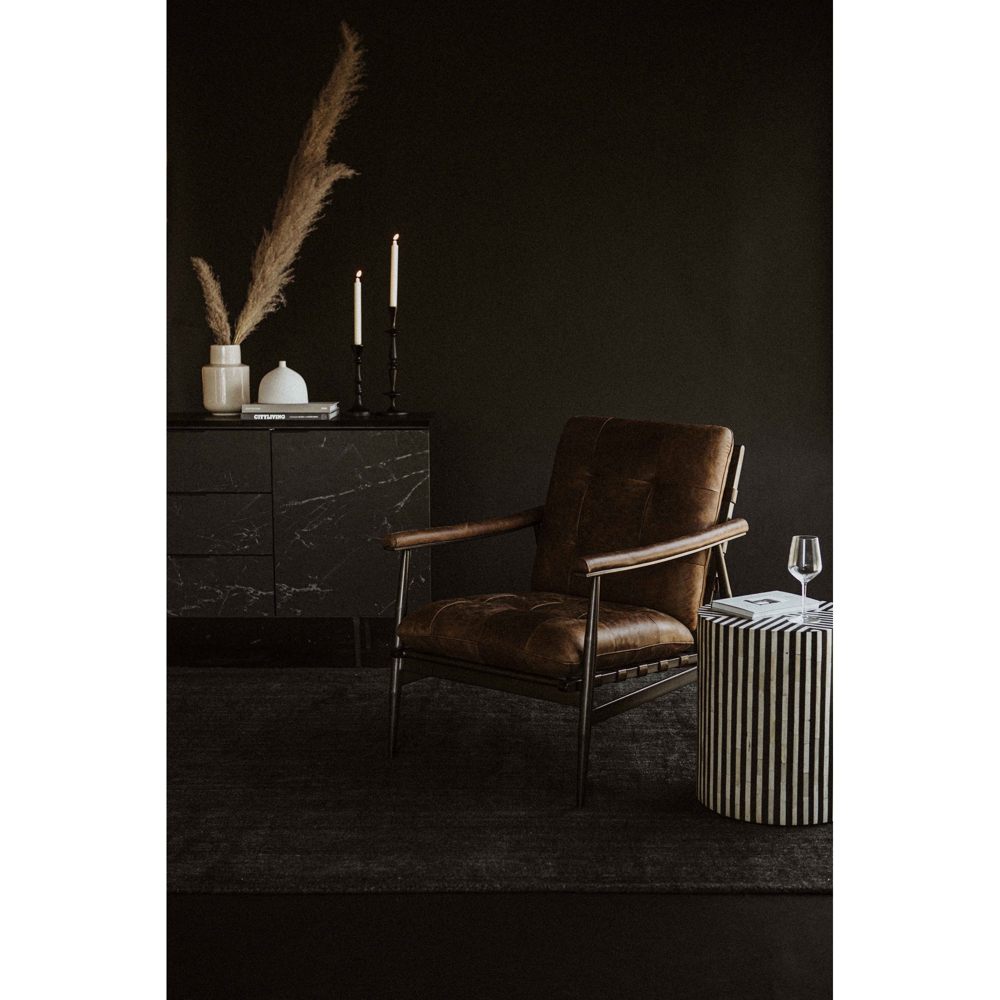 Moes Chameau Side Table Black GZ-1126-02
