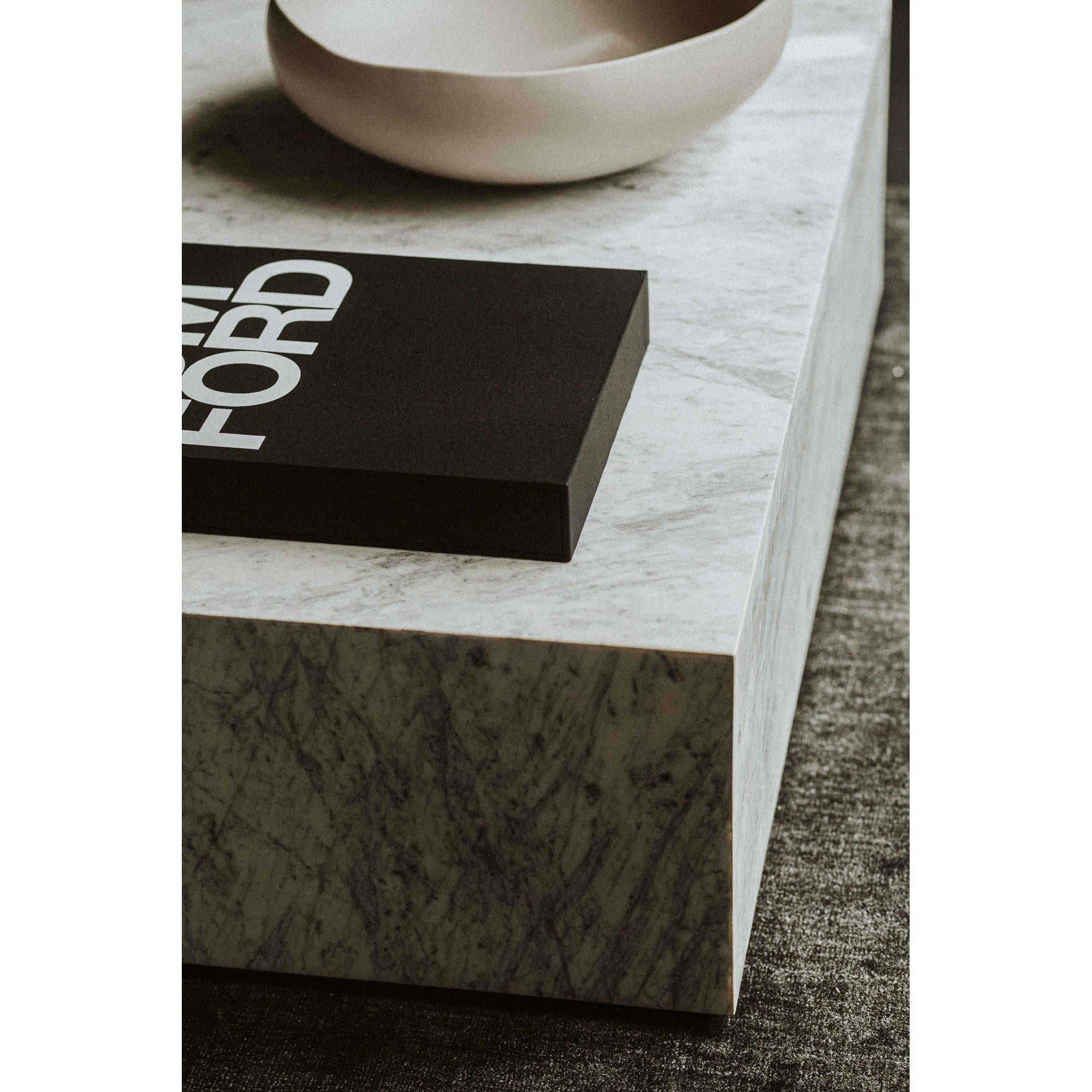 Moes Nash Coffee Table White GZ-1134-18