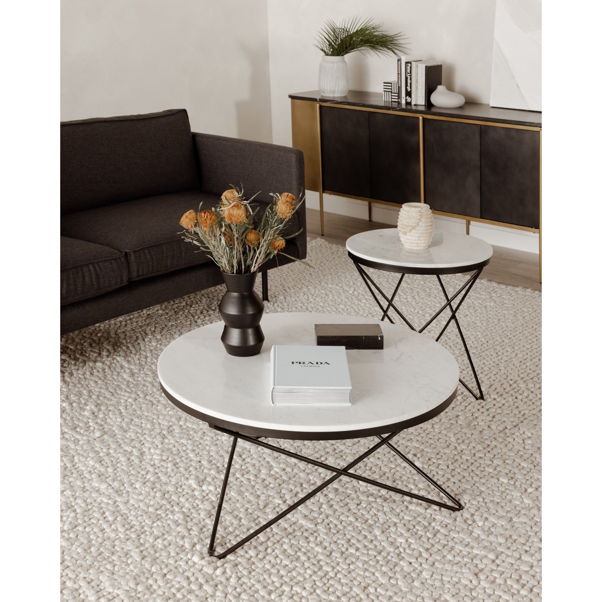 Moes Haley Side Table Black IK-1001-02