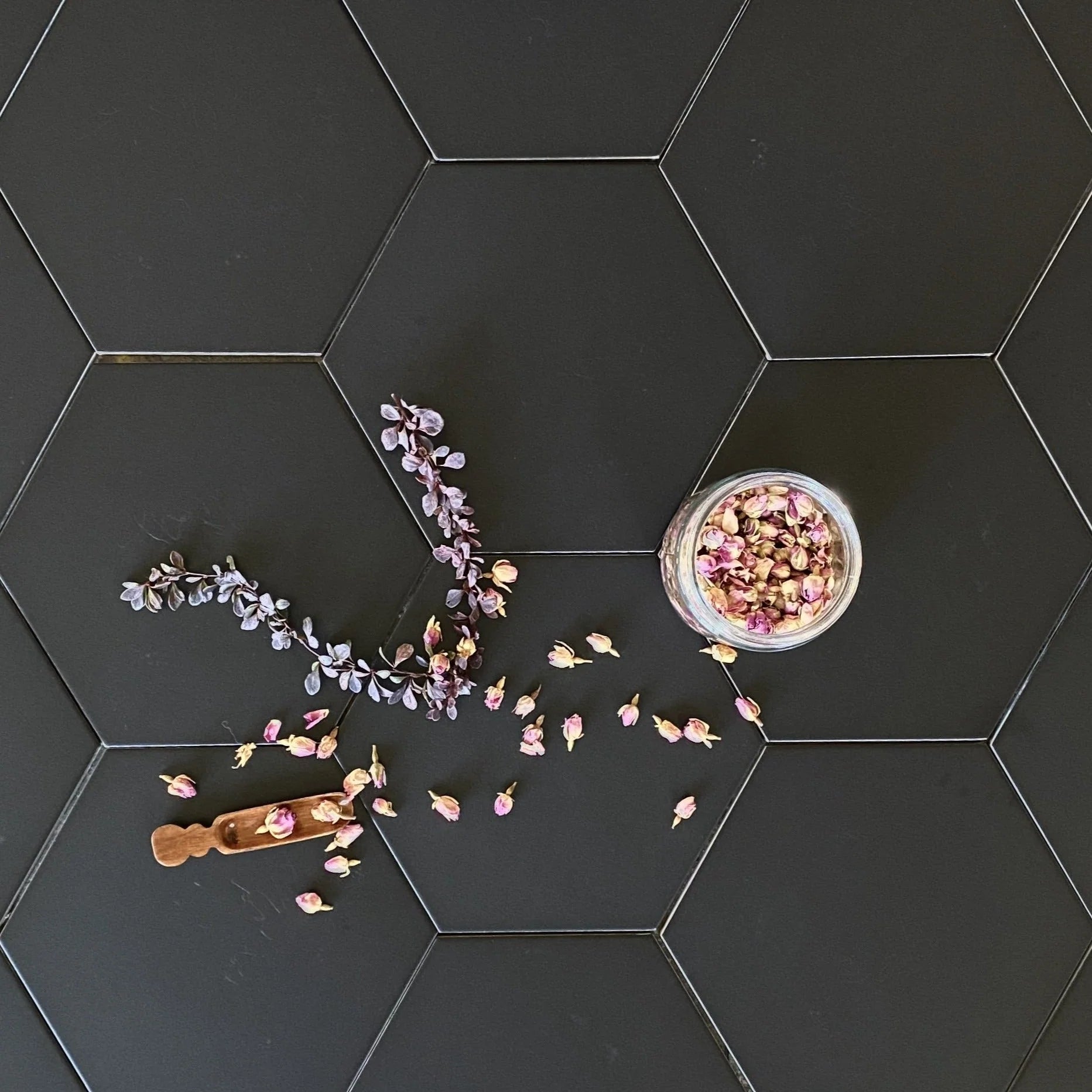 Toscana Negro Porcelain Hexagon tile 10"