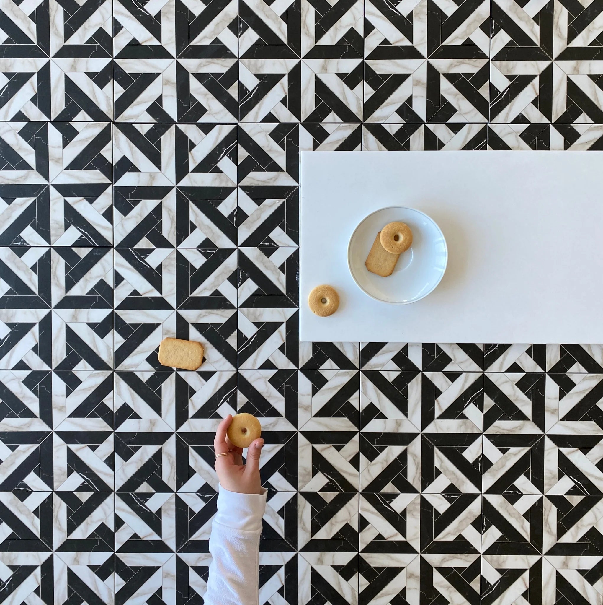 PORCELAIN TILE MARBLE STAR MATT 8X8