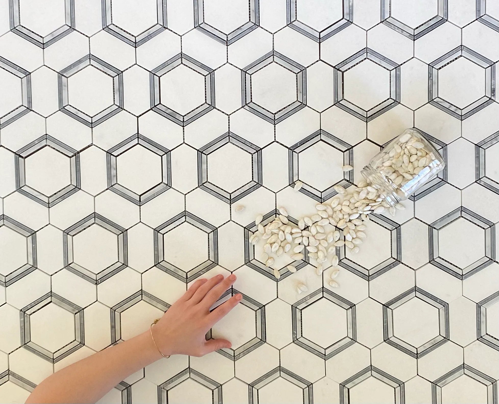 FAVO MARBLE MOSAIC POLISHED THASSOS WITH CARRARA  & GRAY