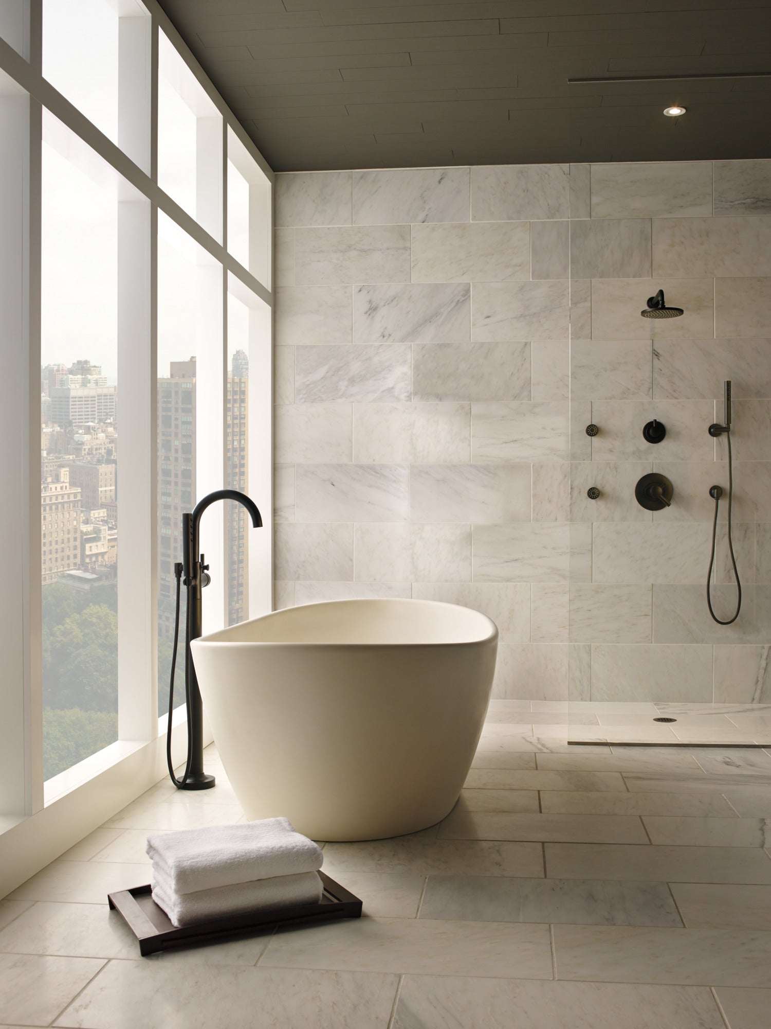 Brizo Essential™ Shower Touch-Clean® Round Body Spray