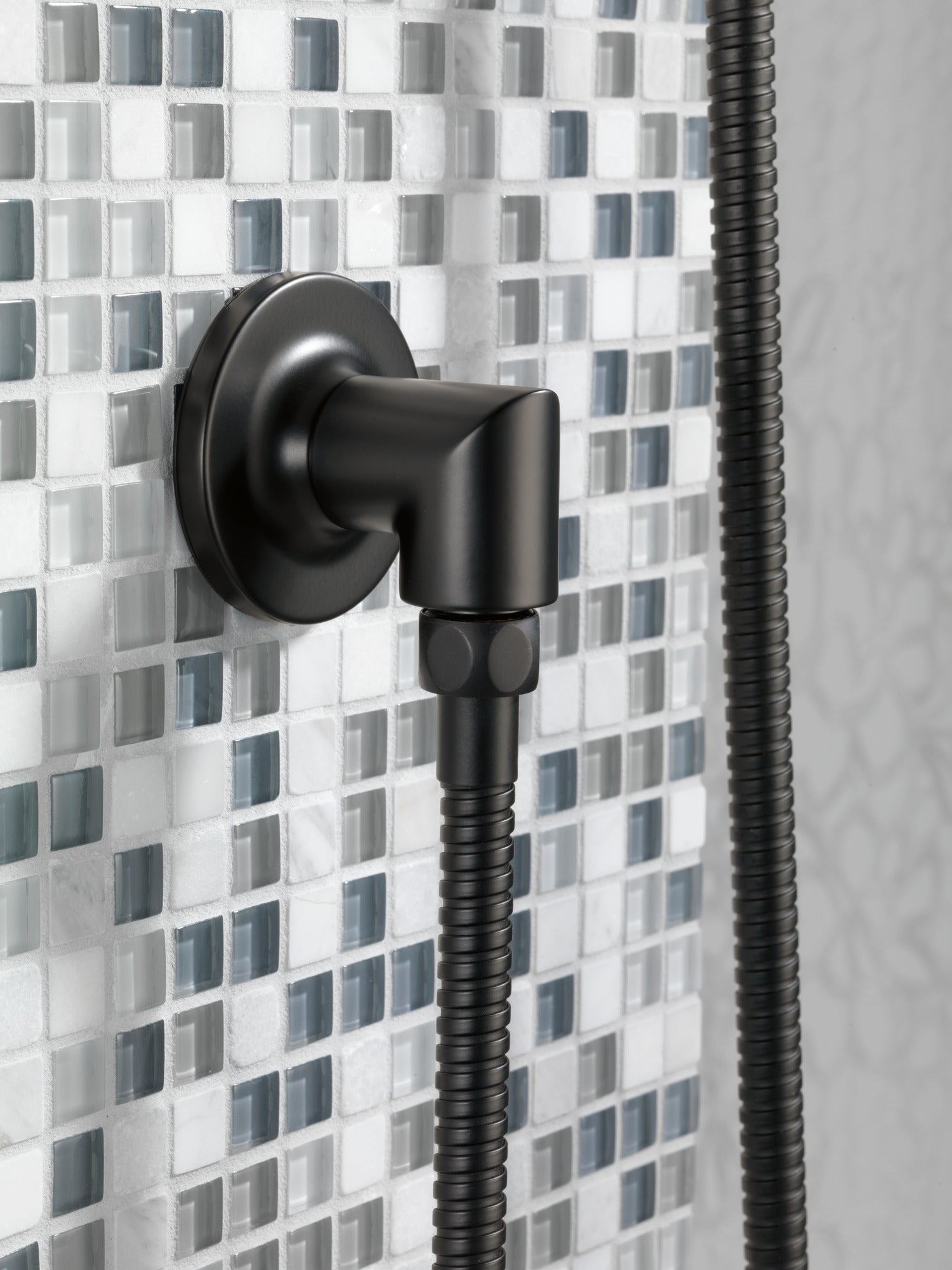 Brizo Jason Wu for Brizo™ SLIDE BAR HANDSHOWER WITH H2OKinetic® TECHNOLOGY