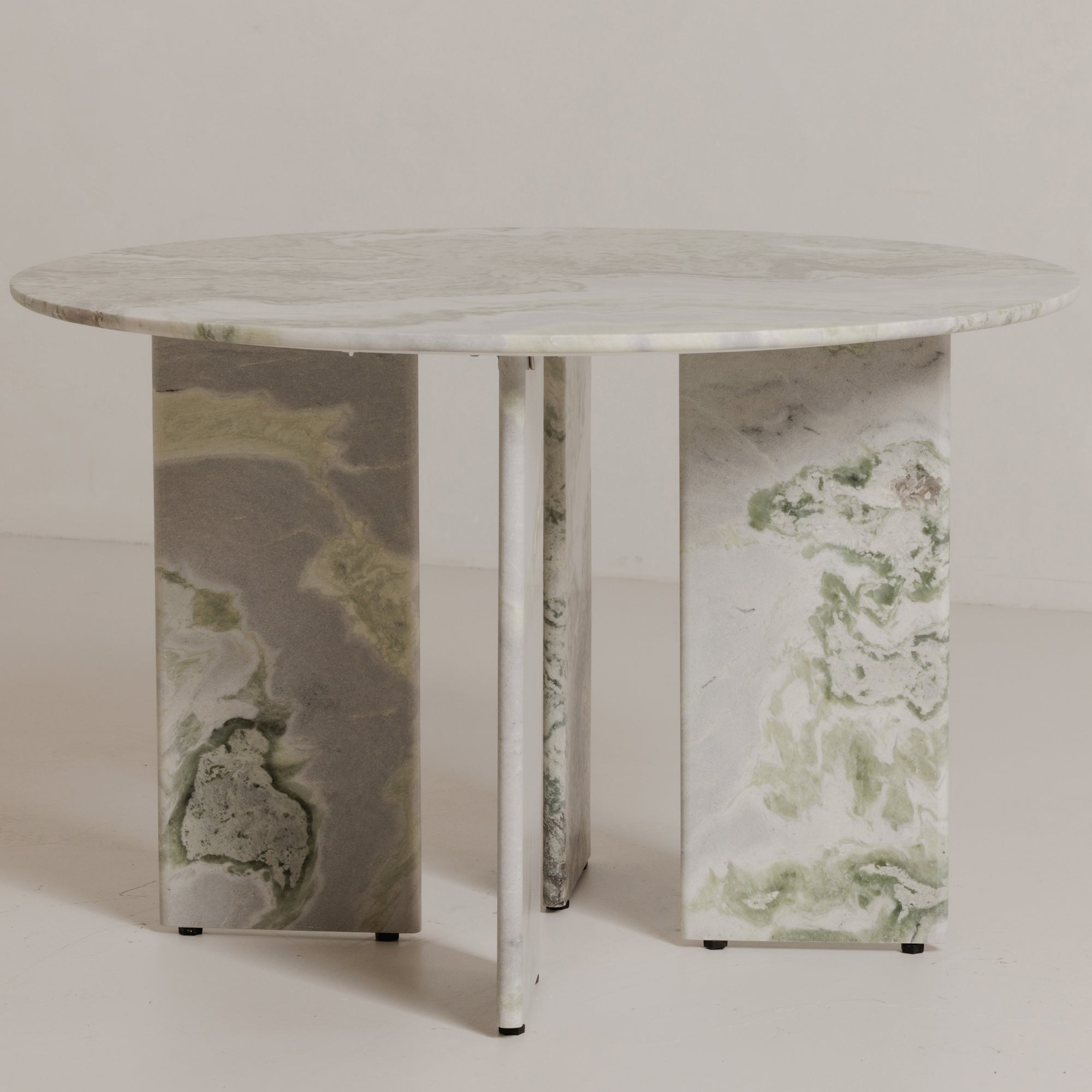 Moes Celia Round Dining Table Green Onyx Marble JD-1076-16-0