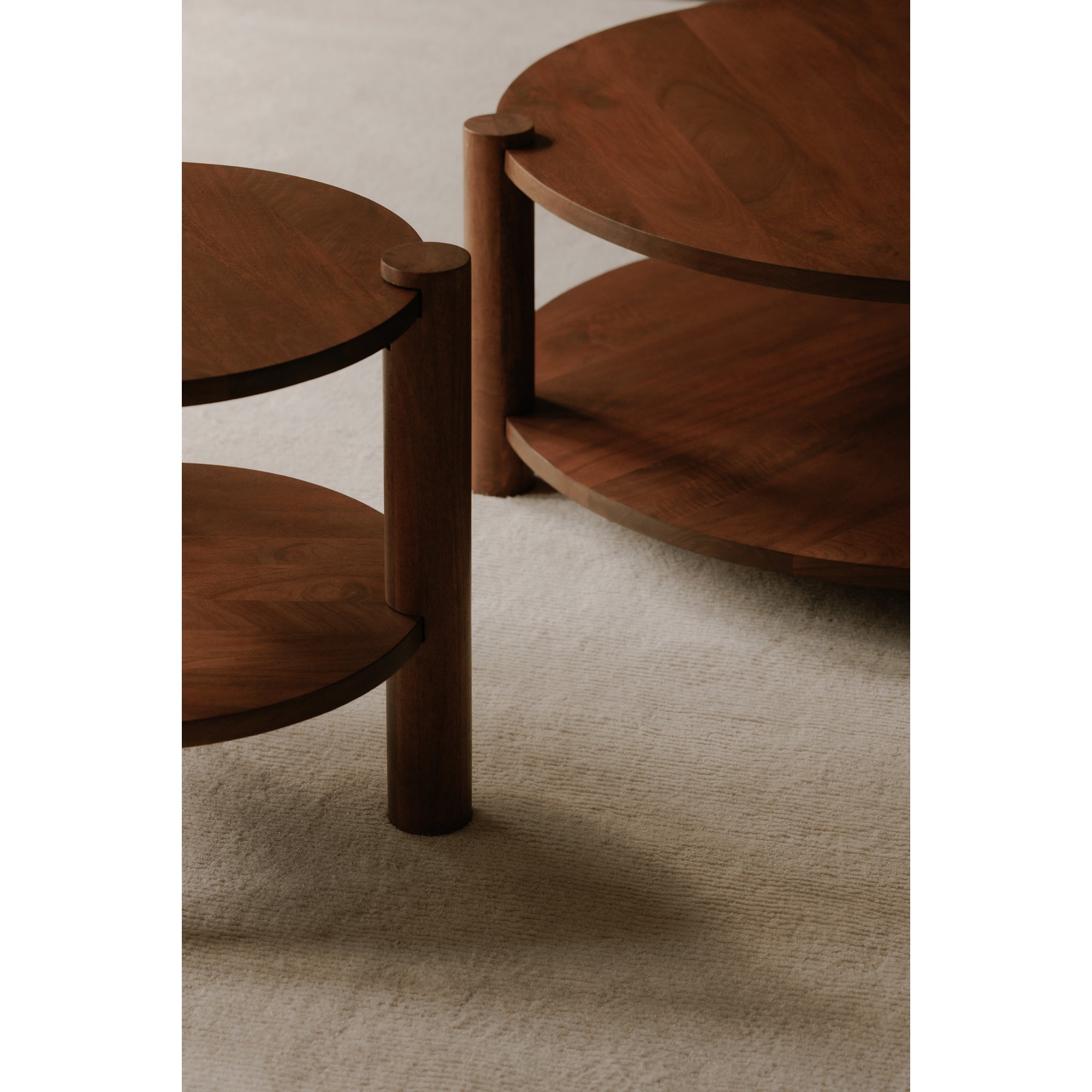 Moes Olsen Accent Table Vintage Brown JD-1087-03